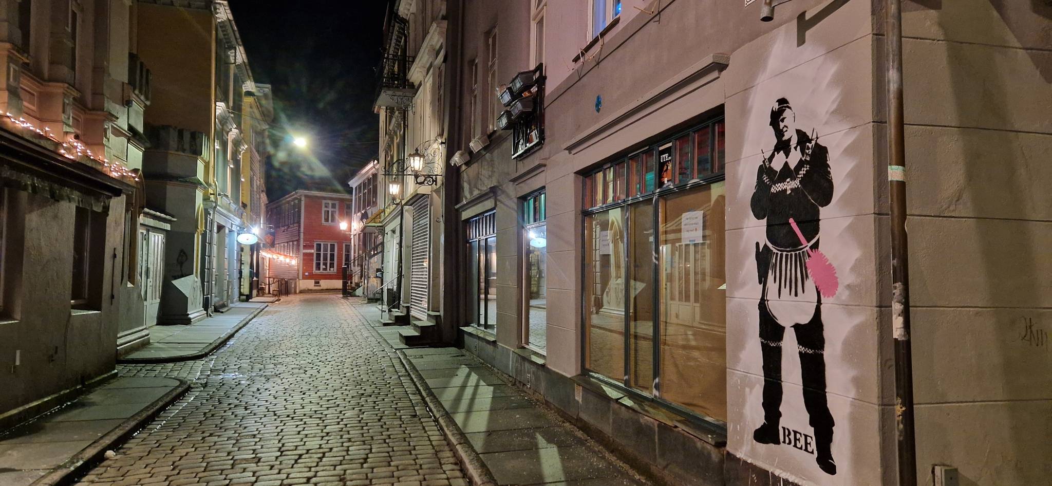BEE&mdash;Maid in Bergen