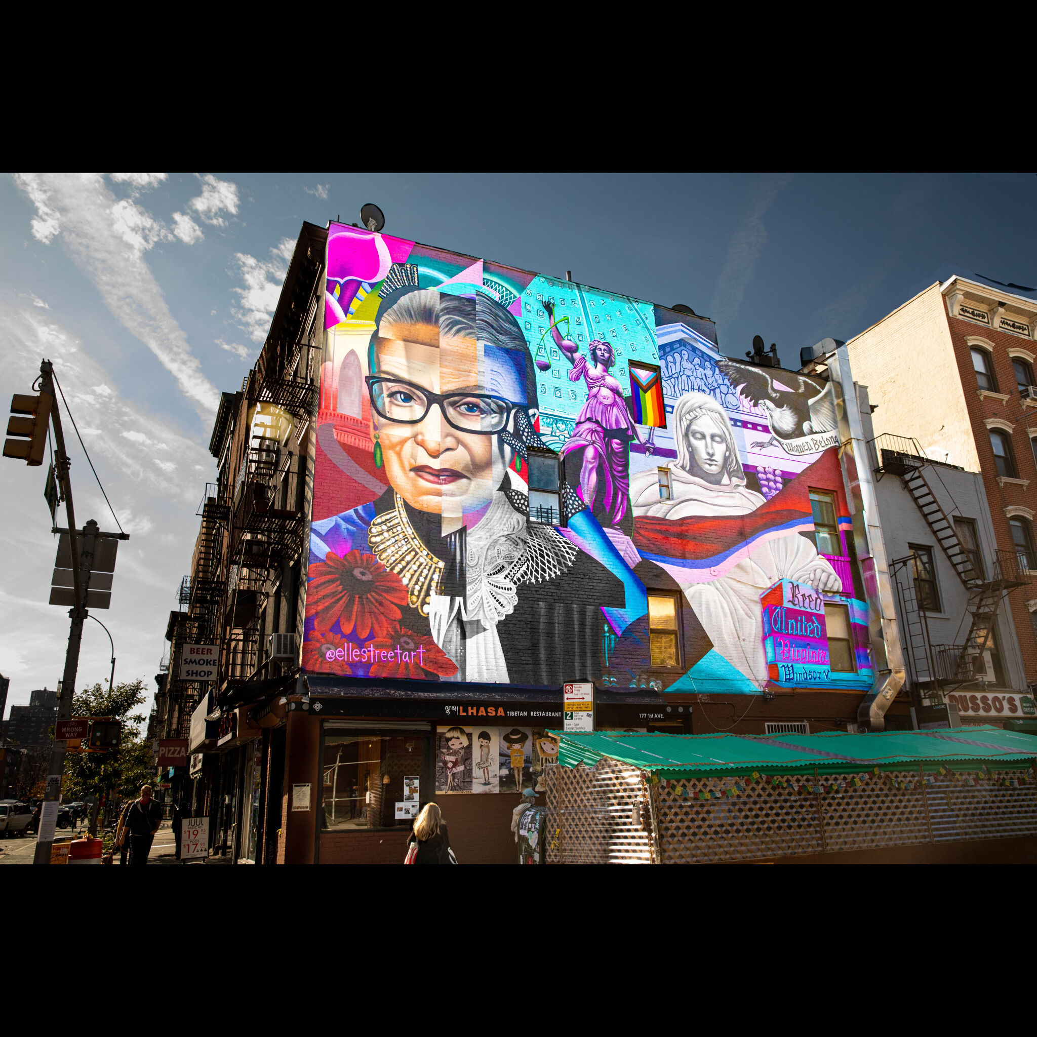 Elle Street Art&mdash;Ruth Bader Ginsburg Tribute Mural