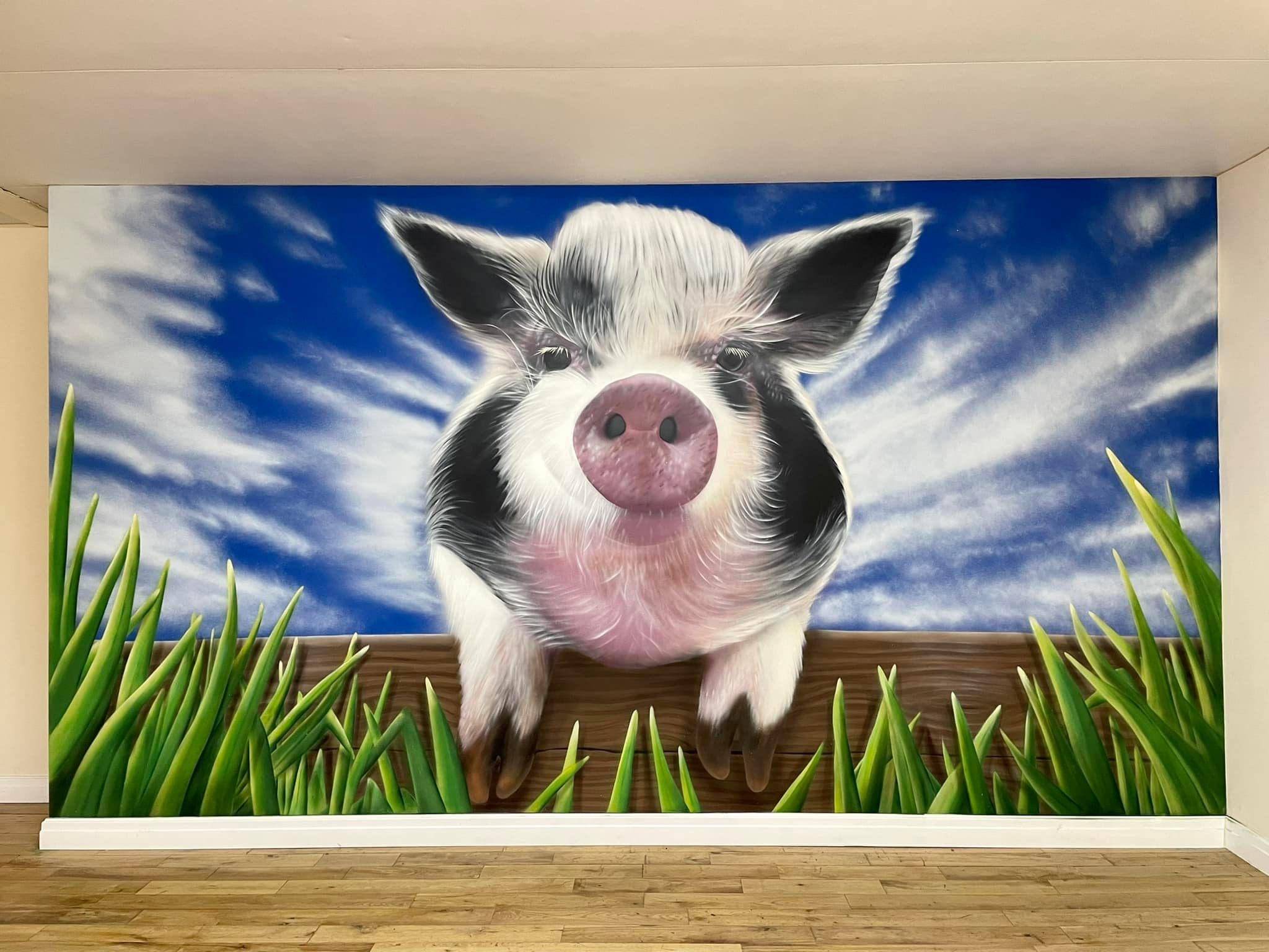 Secaone&mdash;Flower the pig