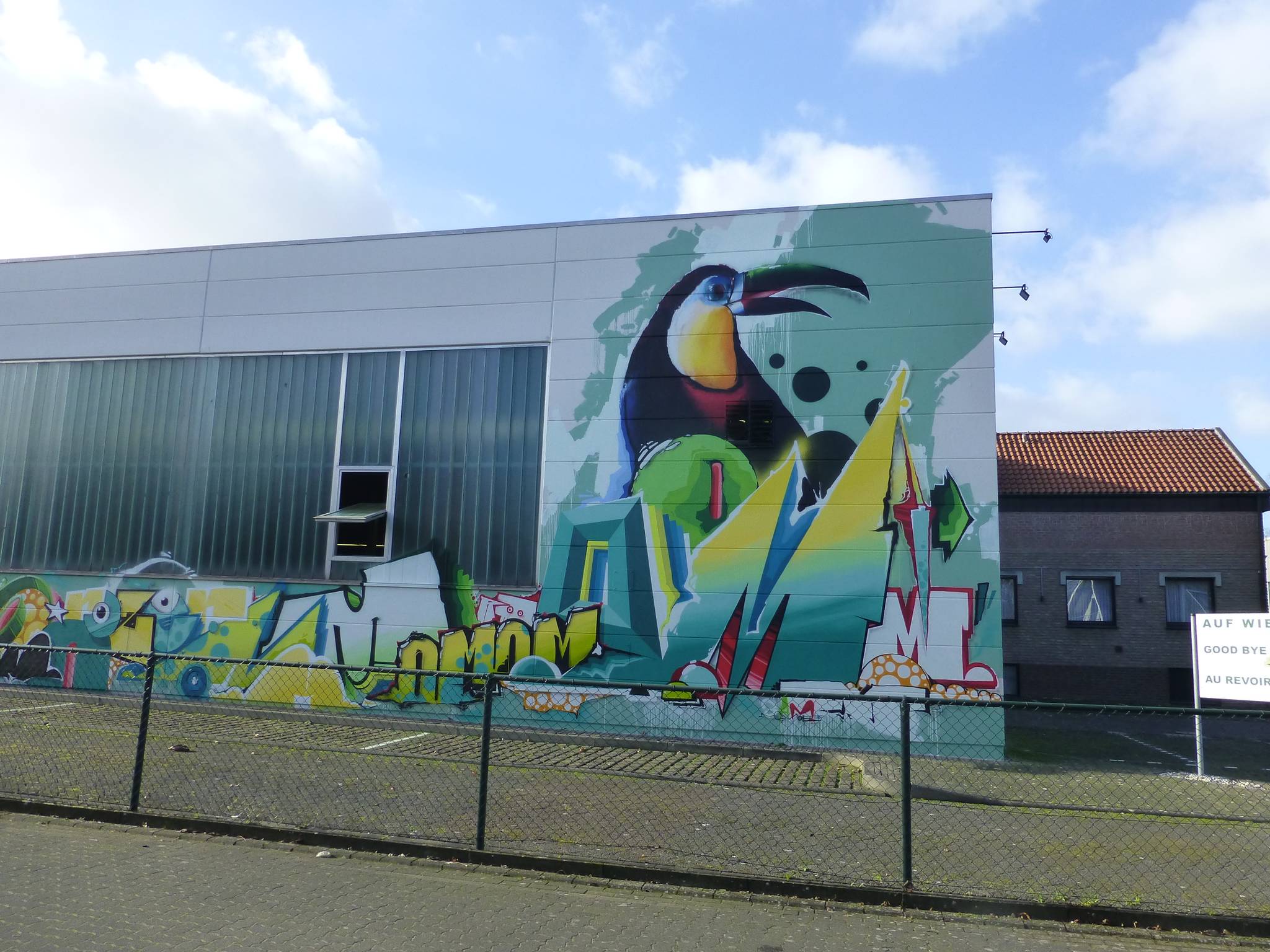 Semor the Mad One, grafffshit, 3.amomo&mdash;Toucan Resort