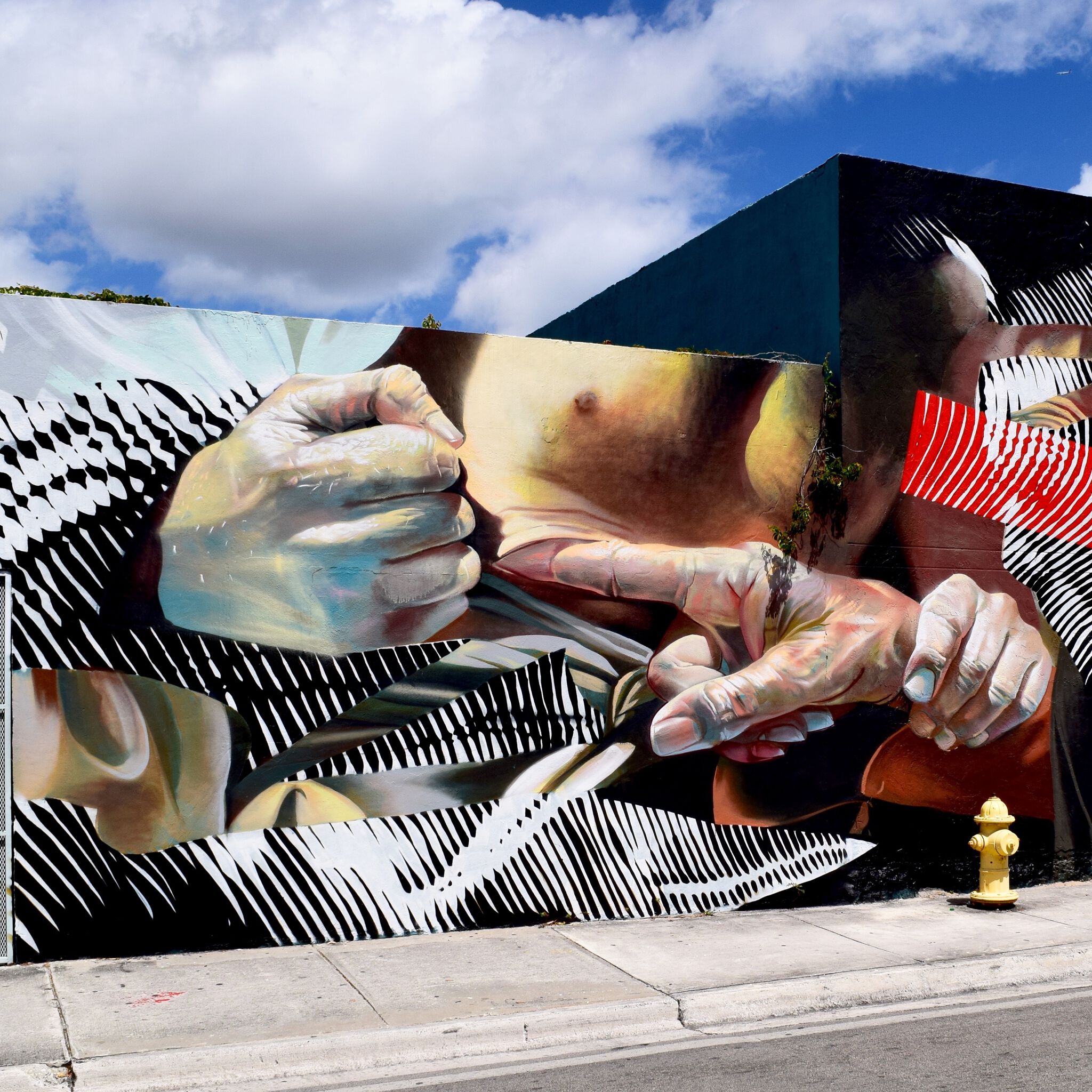 2Alas, Case Maclaim&mdash;Artists 2alas & case_maclain Kicked it on this Wall!