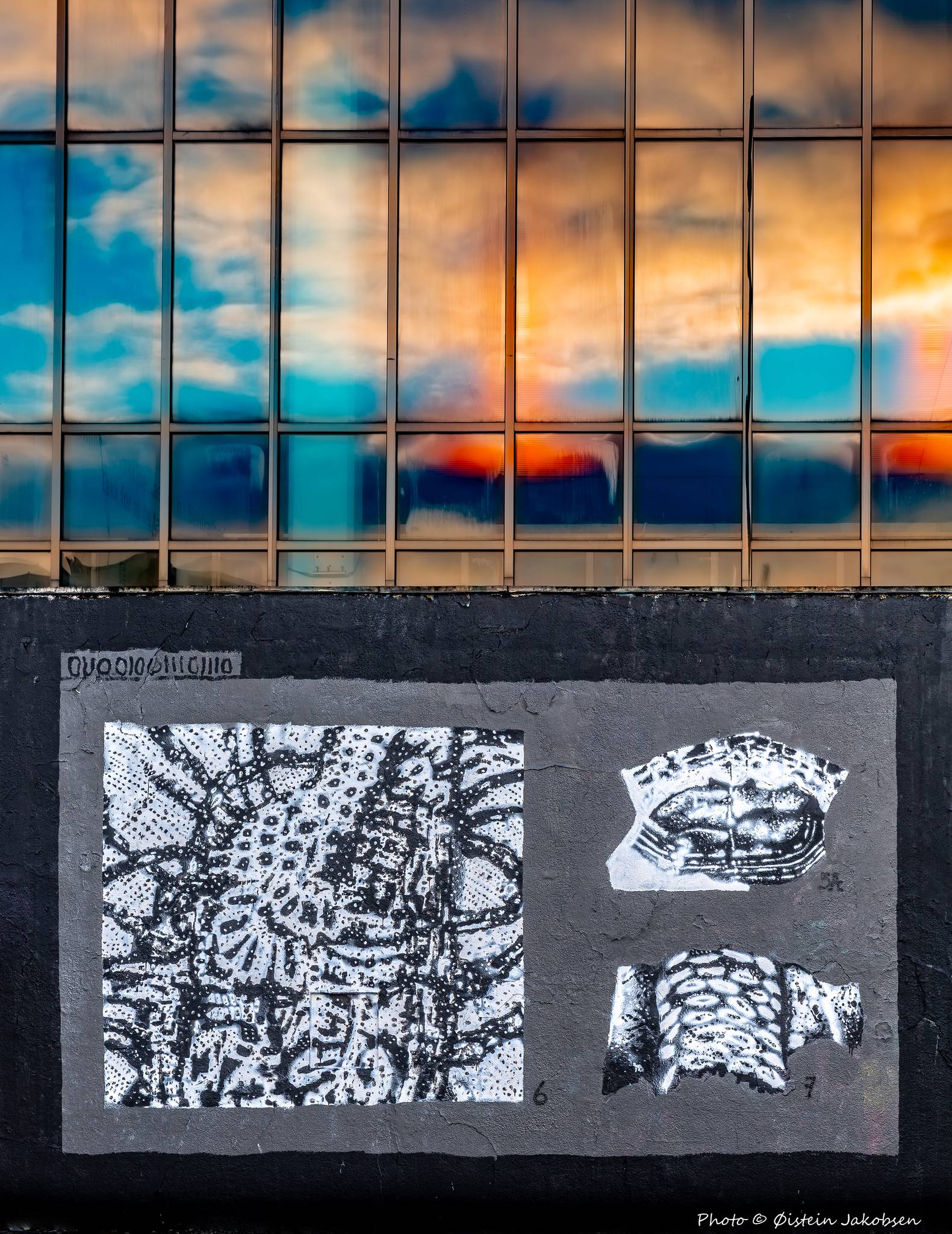 &mdash;LEGAL WALL - Sentralbadet