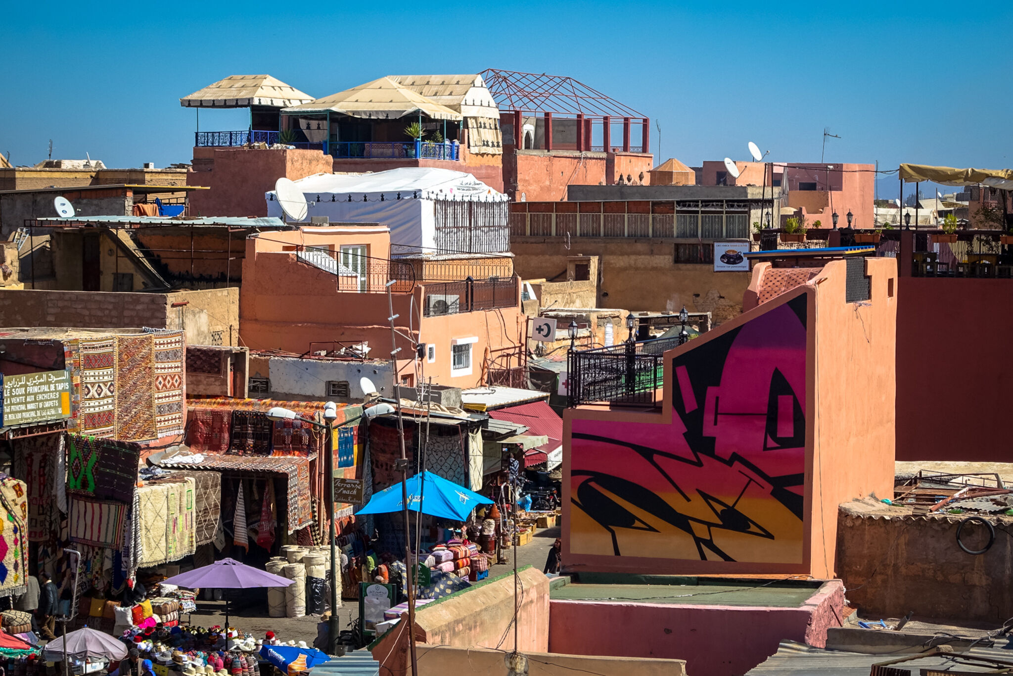 yesbee&mdash;mural for mb6streetart-festival