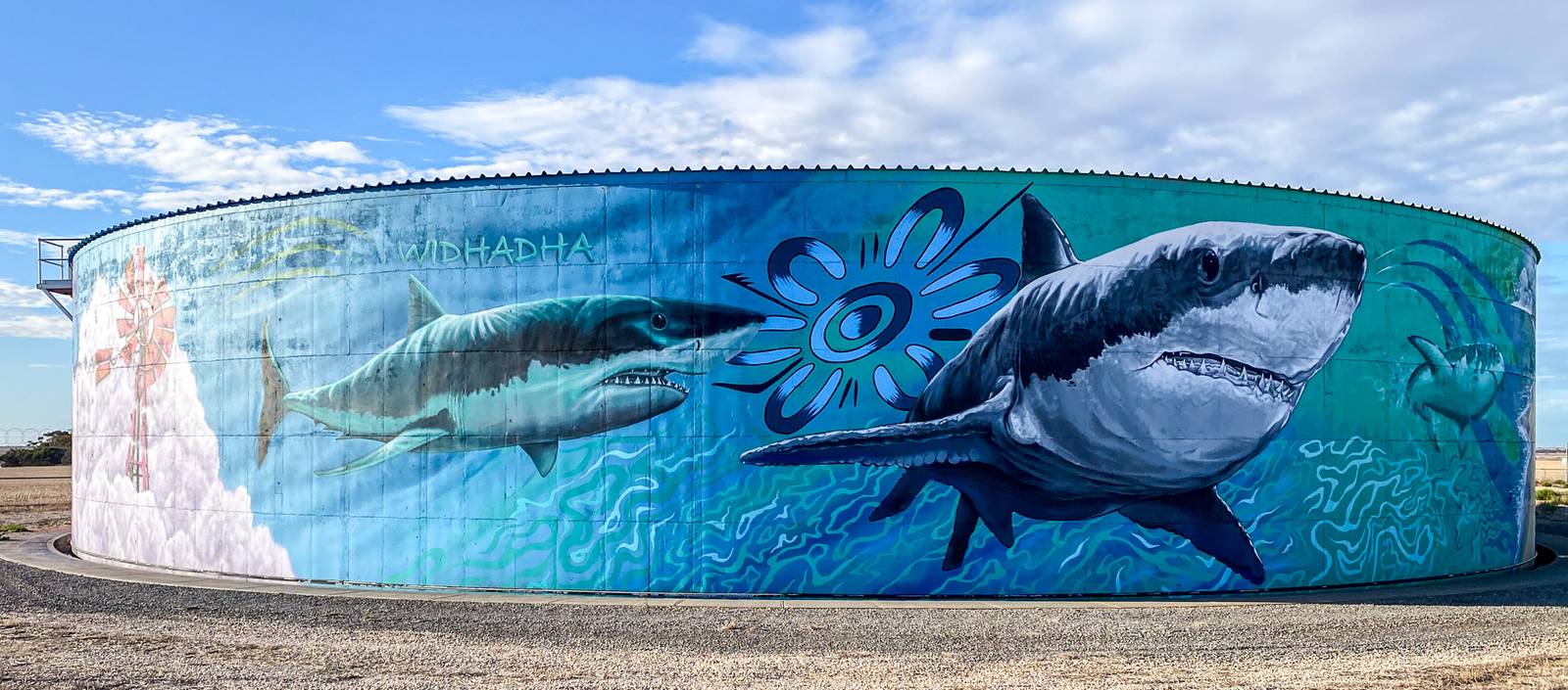 Mike Makatron, Conrad Bizjak, Dylan Butler, Ngrakani Harley Hall, Jason Swales&mdash;Minlacowie Water Tower Mural