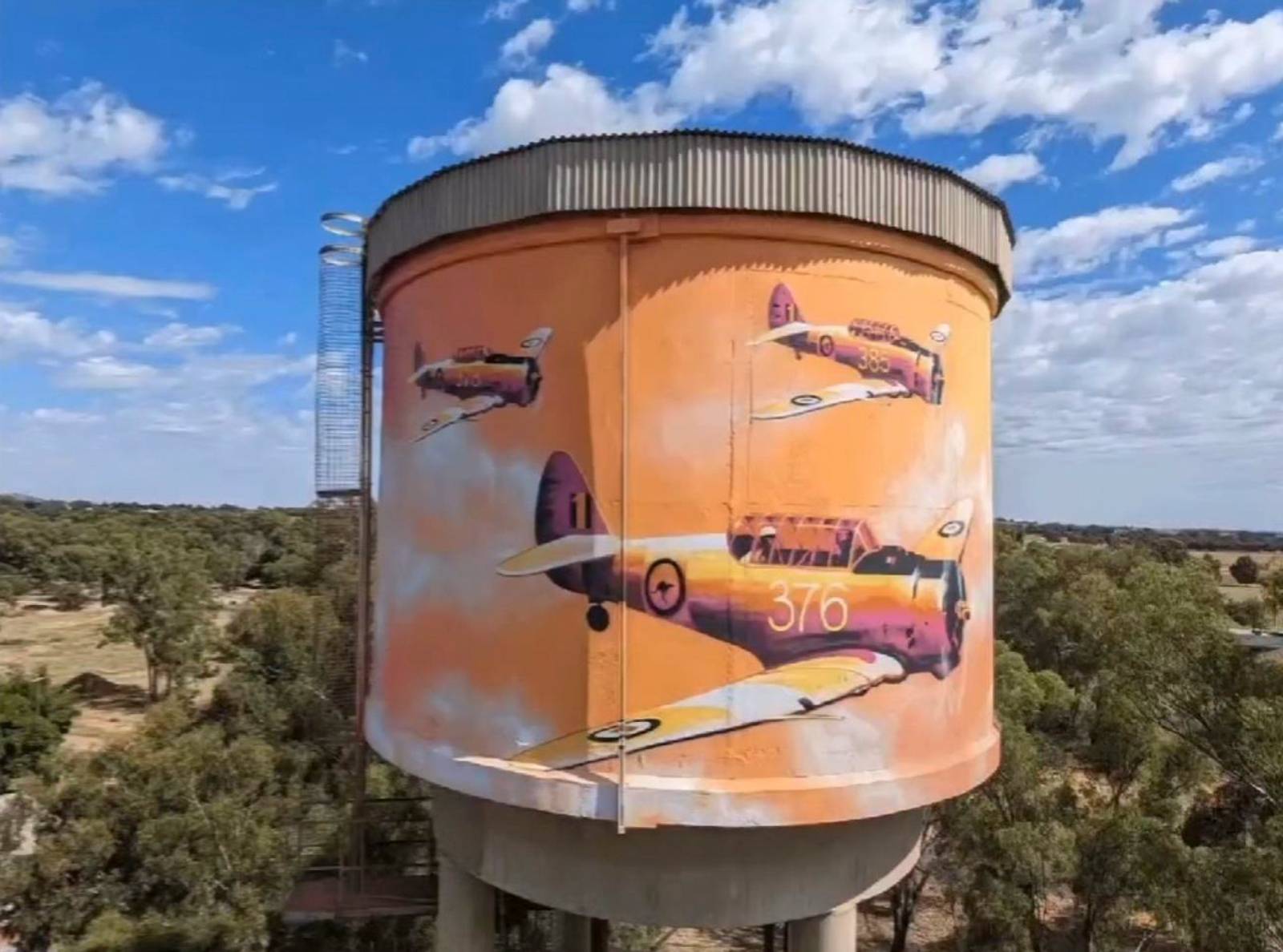 Damien_Mitchell&mdash;Uranquinty Water Tank