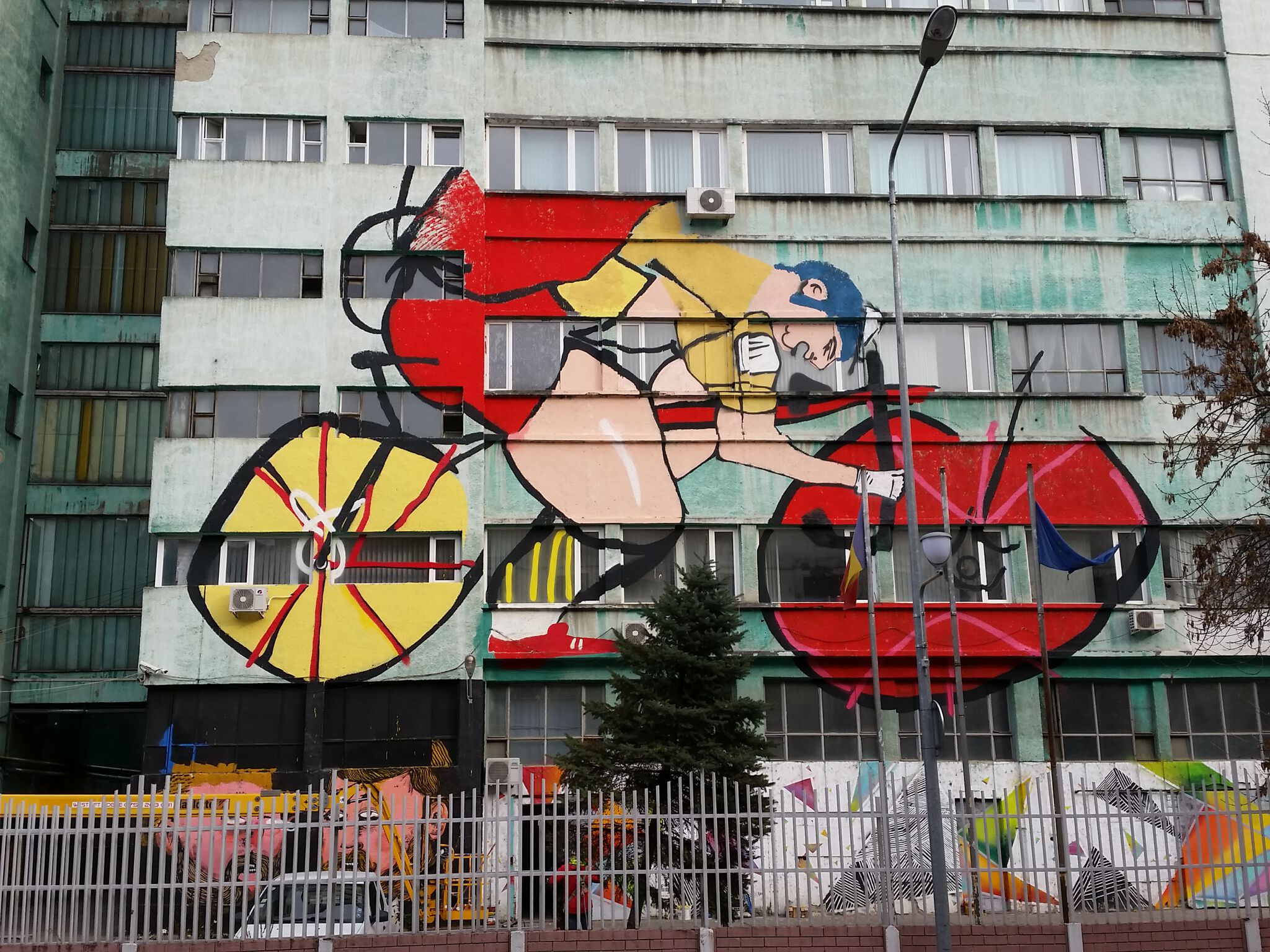Luca di Maggio, Asisted by Corina Nani&mdash;Giant Bicyclist