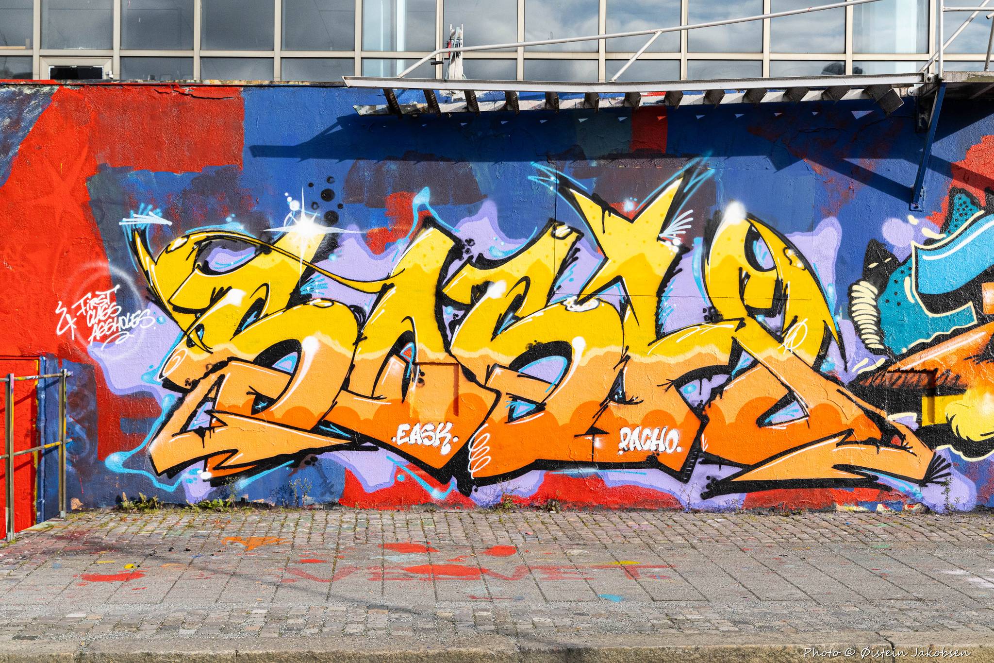 &mdash;LEGAL WALL - Sentralbadet