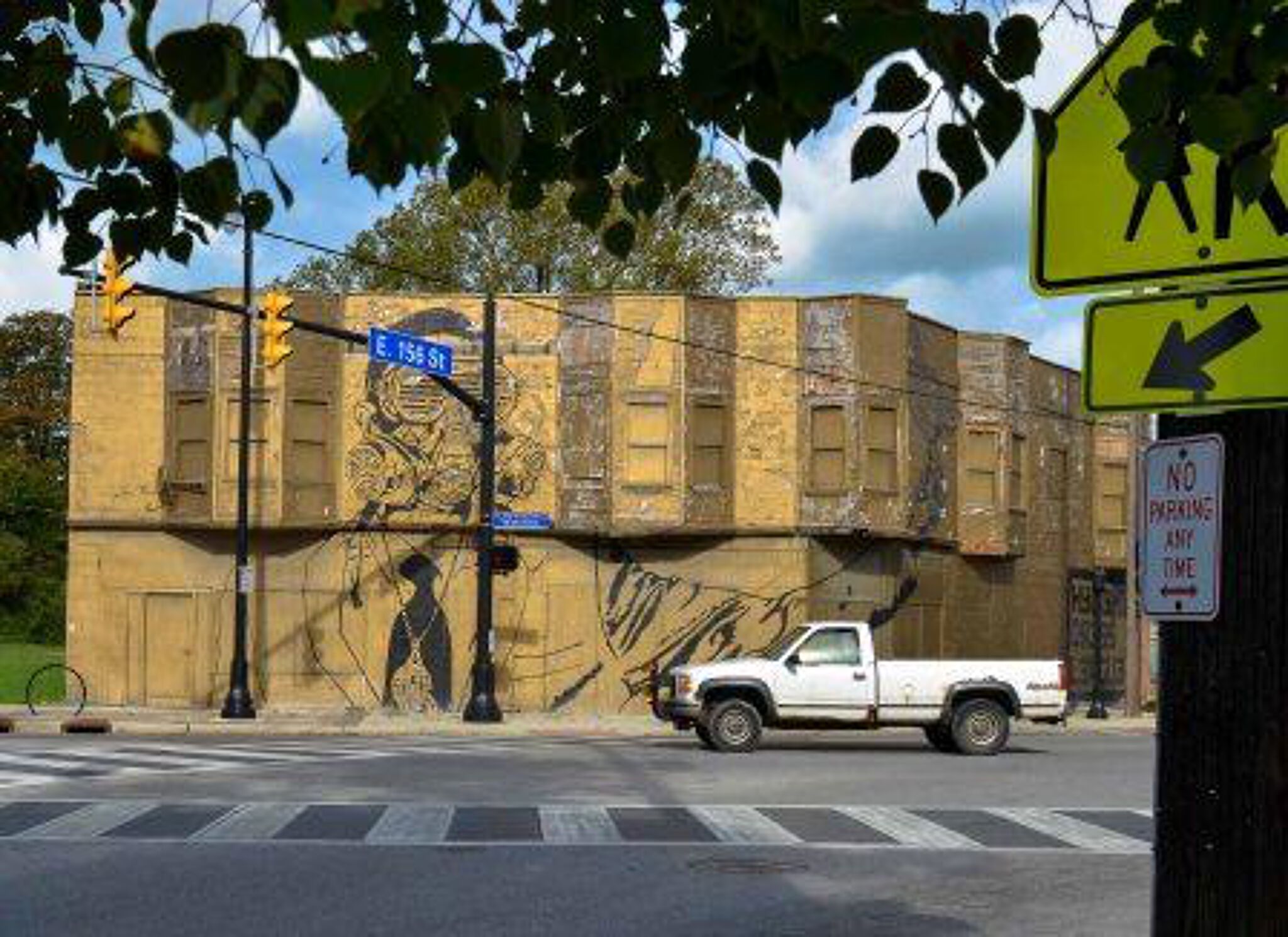 Hygienic Dress League&mdash;The gold building