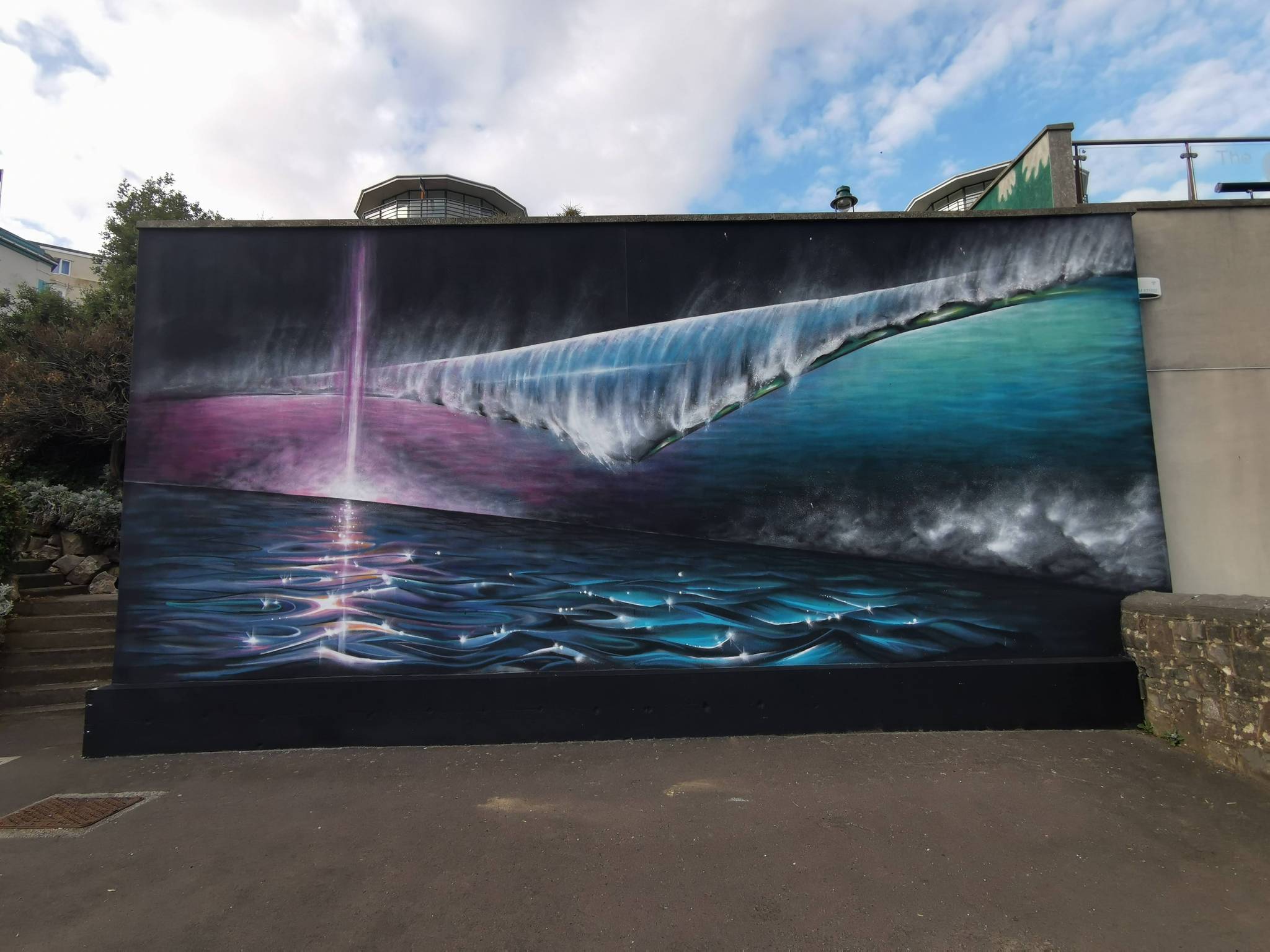 Damo&mdash;Waves