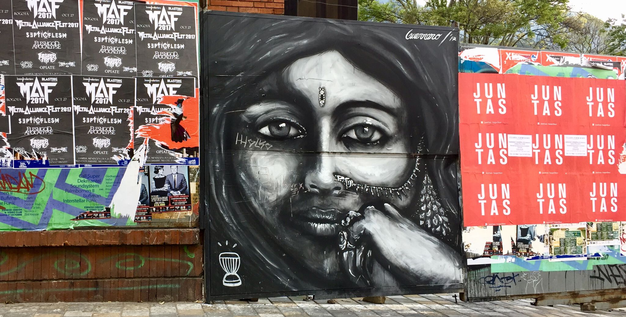 Guerrero&mdash;Woman - Mujer