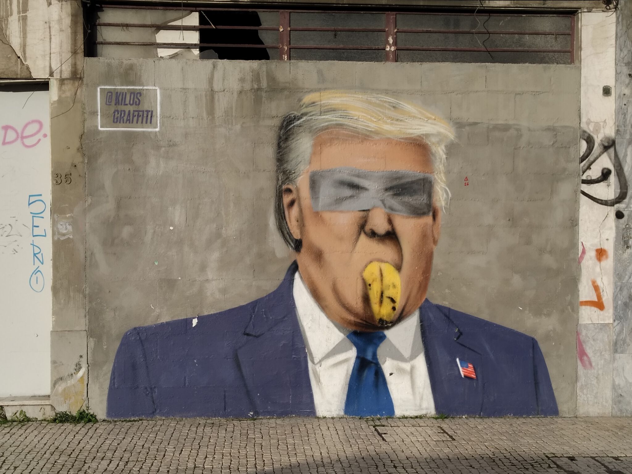 Kilos graffiti&mdash;Comedian 02