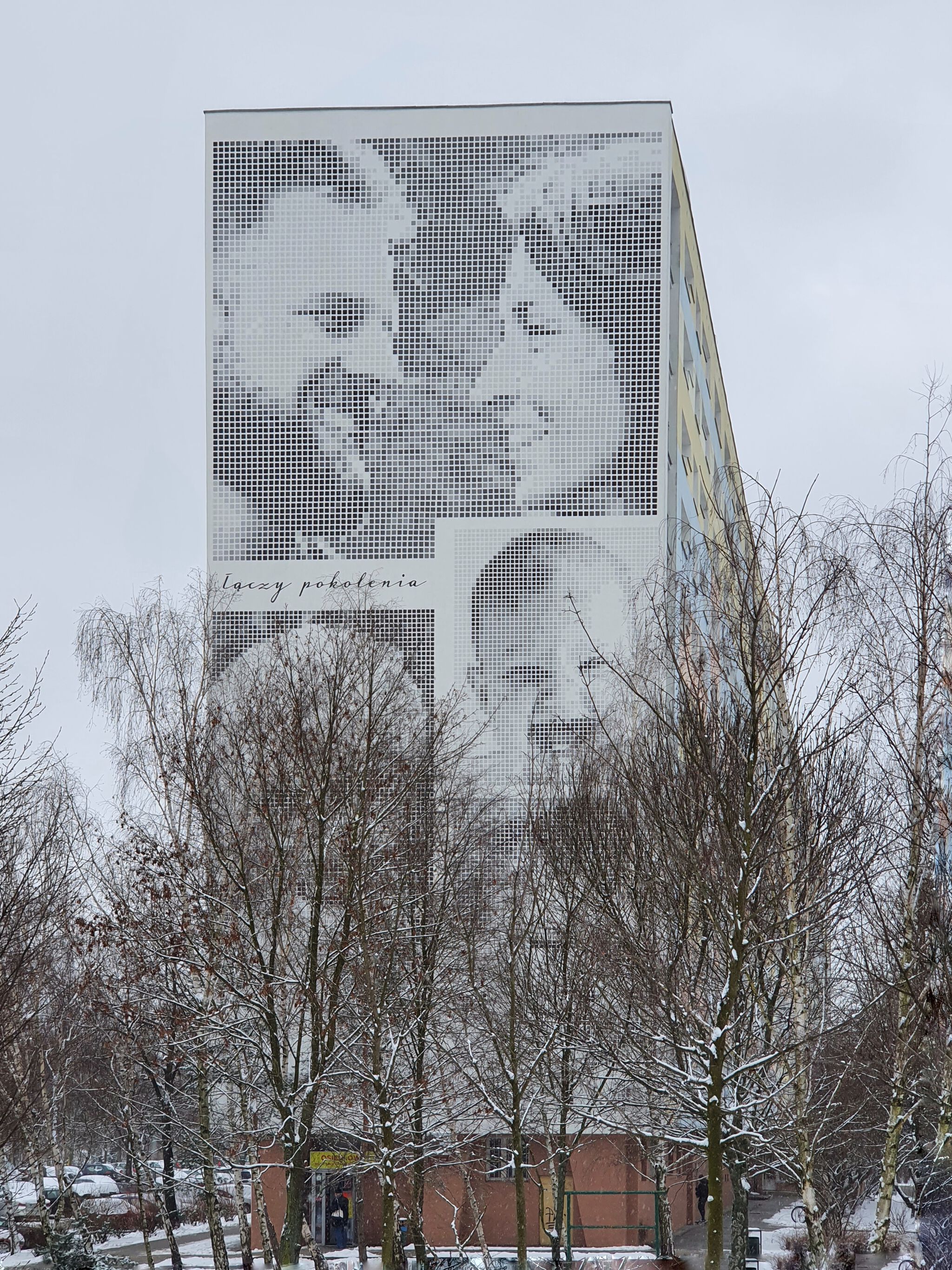 EJSMONDT&mdash;"Łączy pokolenia"