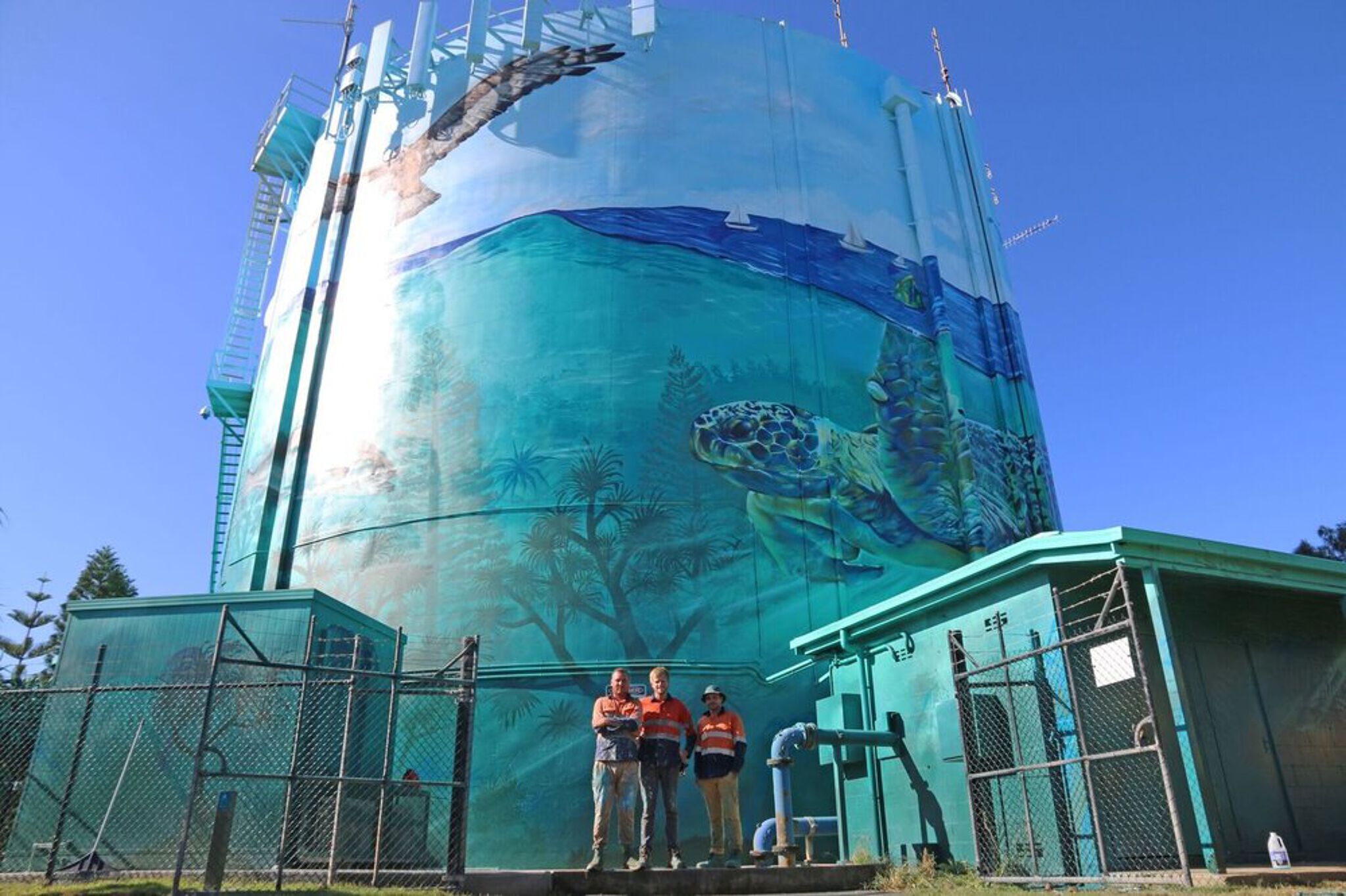 The Zookeeper, Travis Vinson, Jordon Bruce, Drapl&mdash;Point Cartwright Water Tank Art