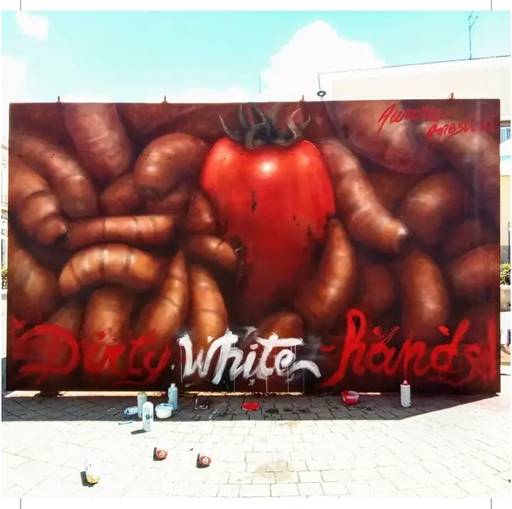 Dirty white hands