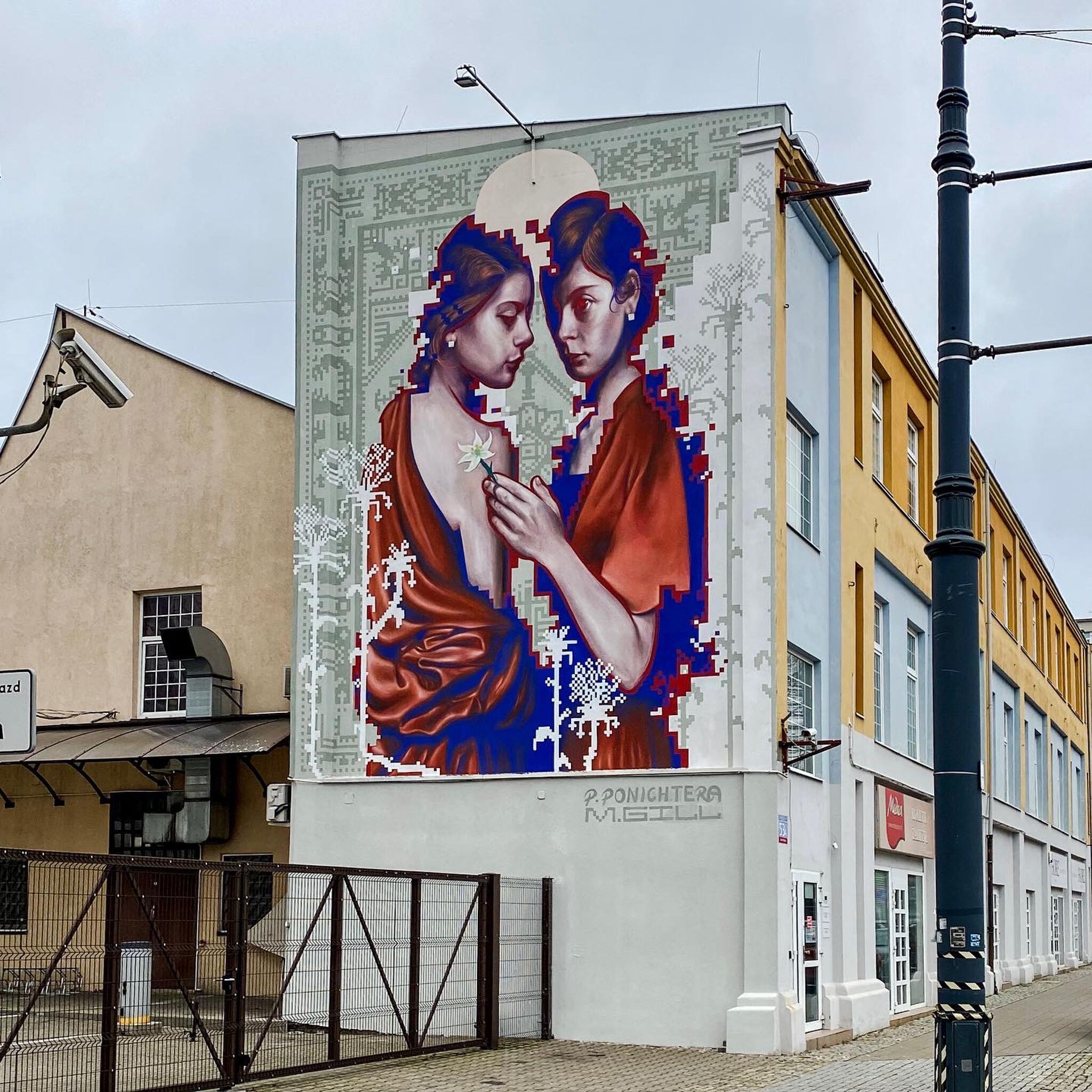 Martyn Gill, Paweł Ponichtera&mdash;In Tribute to Femininity
