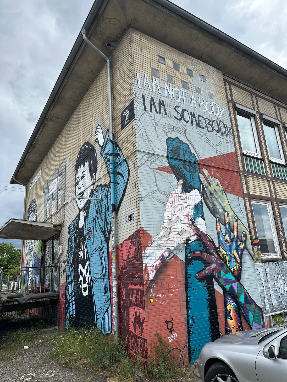 Josephine Bruse&mdash;Beyond:Walls
