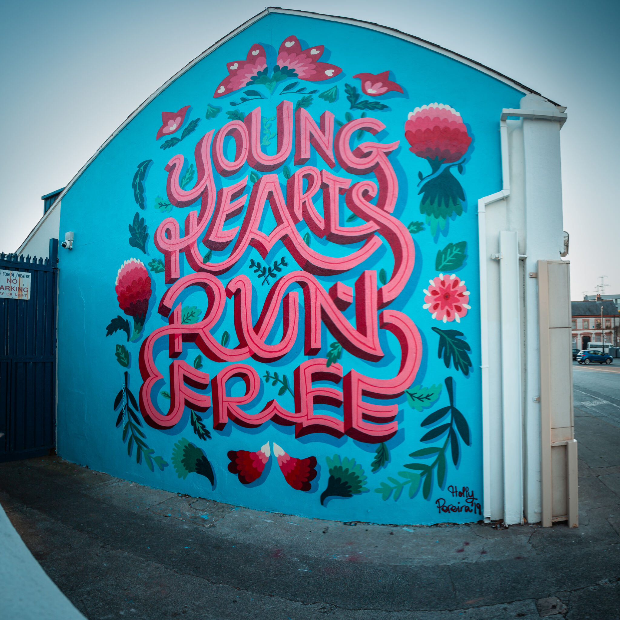 Holly Pereira&mdash;Young Hearts Run Free