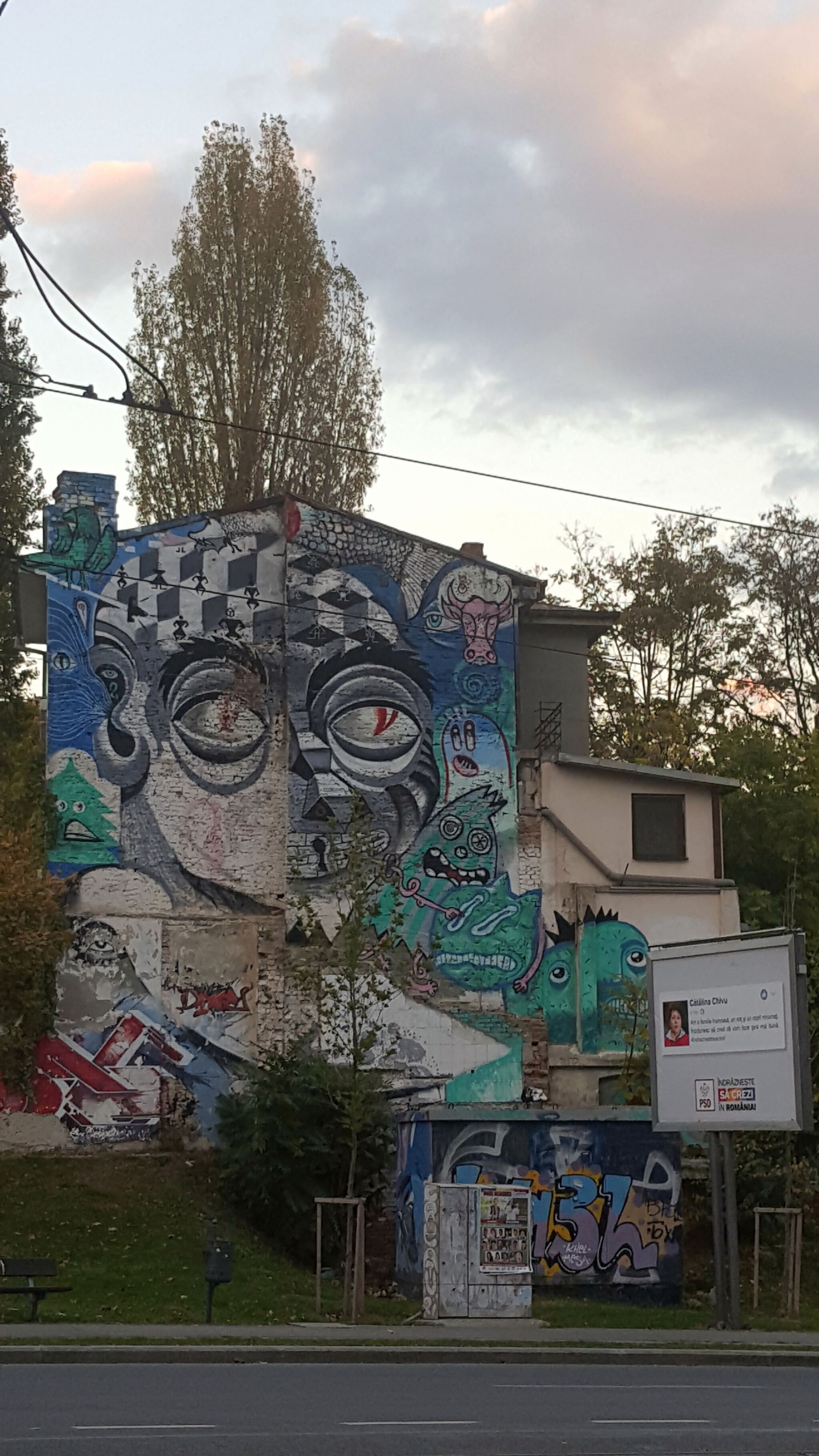 Obie Platon, Irlo, Pisica Pătrată (Square Cat), Last, Spesh, Lumin&mdash;Ironlak BBQ Burners / Bucharest, Romania 2013
