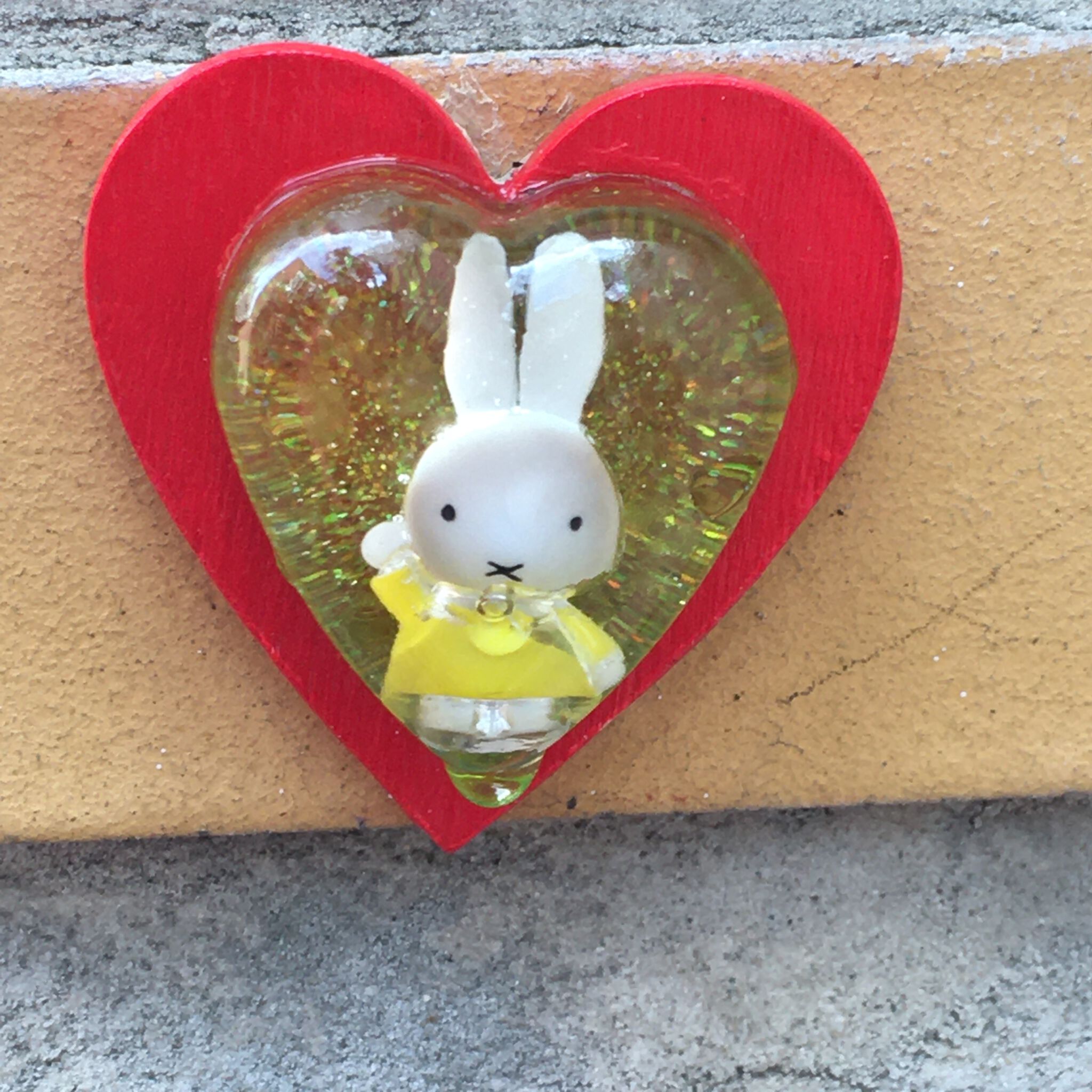 Sillystreethearts&mdash;Silly Streetheart White Bunny