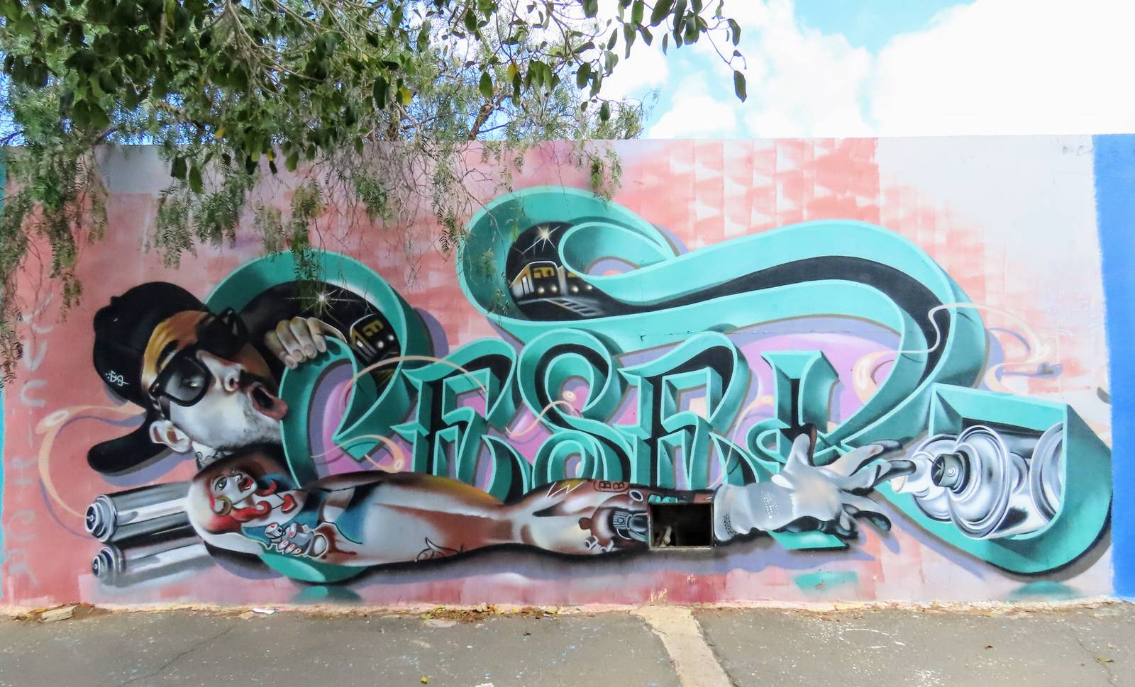 Ceser87, Saker&mdash;Grab some cans, the yard is free!