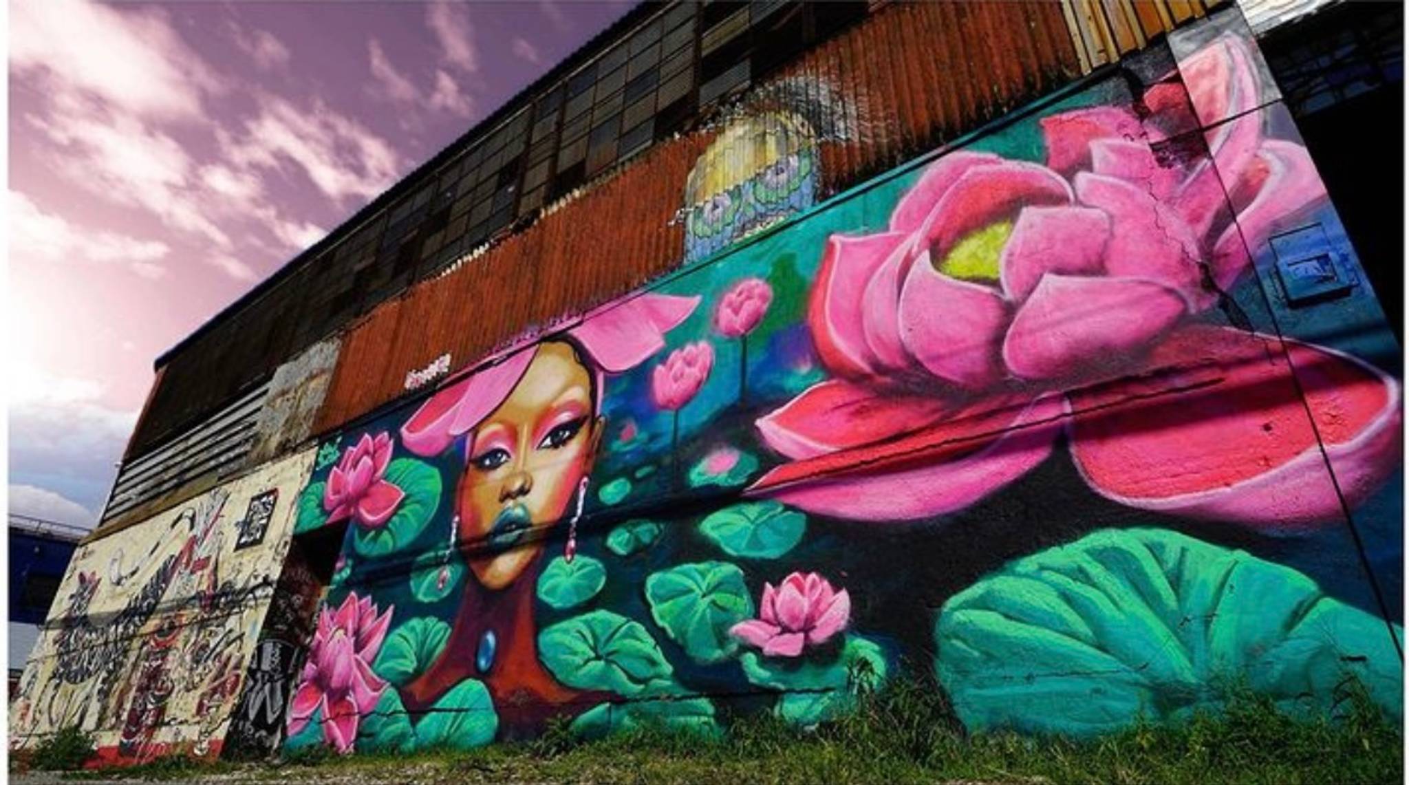 Lexi Bella&mdash;Lotus Mother