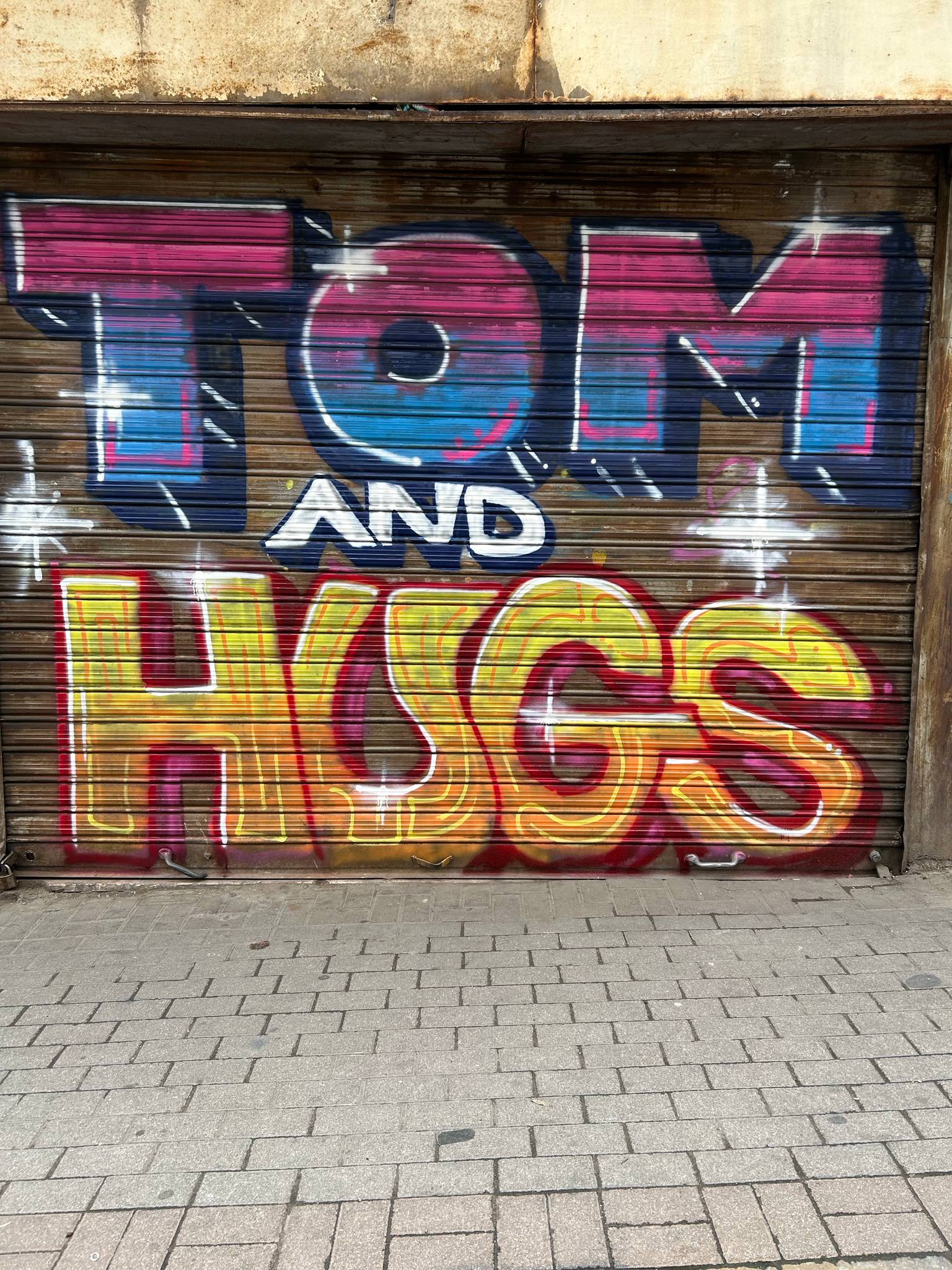 Misk&mdash;Tom & Hugs