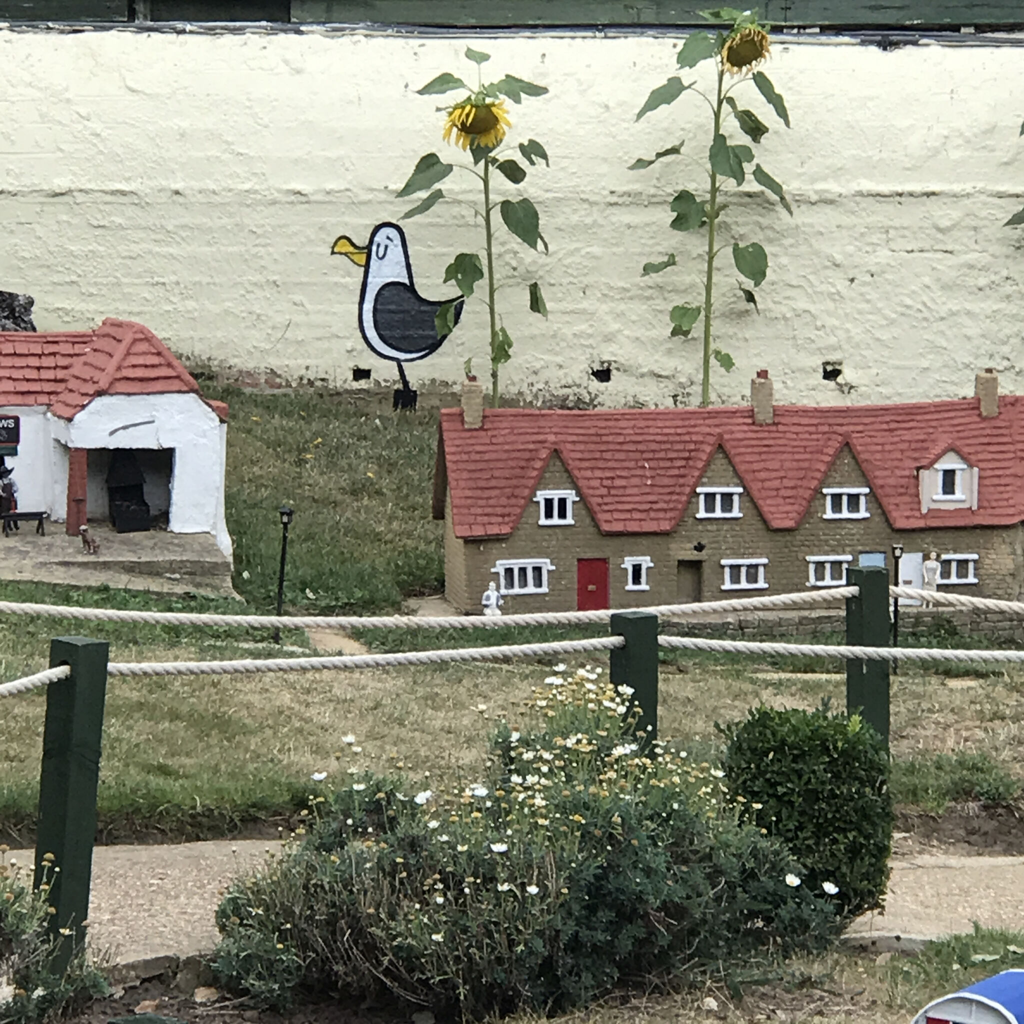 Fark, NZIE, Berk MLC, My Dog Sighs&mdash;Southsea Model Village (various artists)
