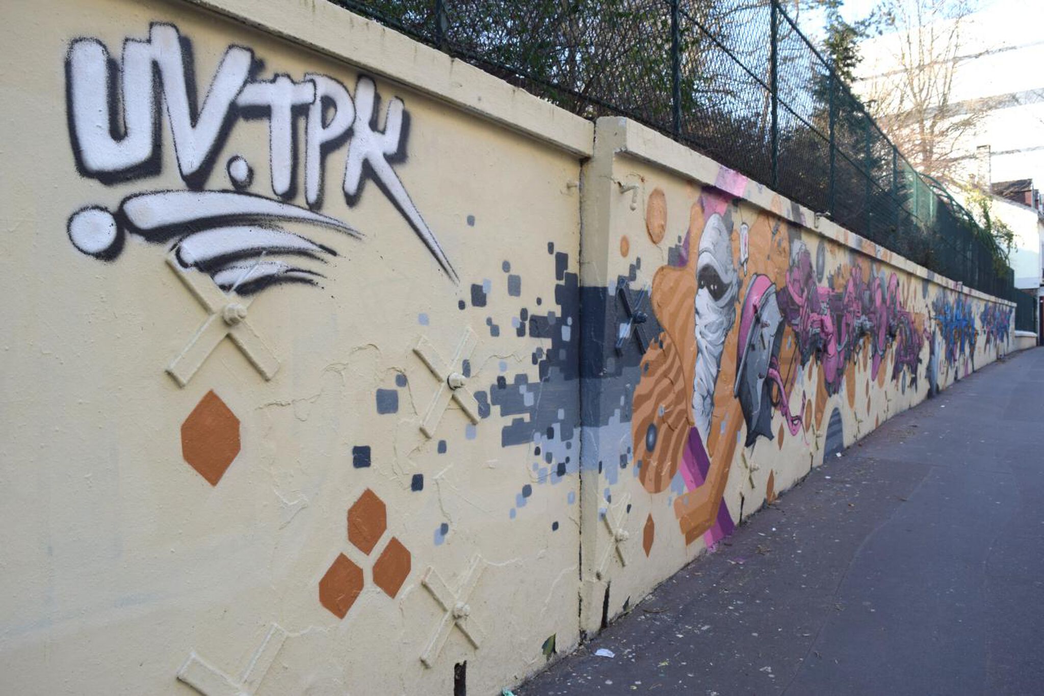 UV TPK&mdash;Another small graffiti wall curated by Art Azoi