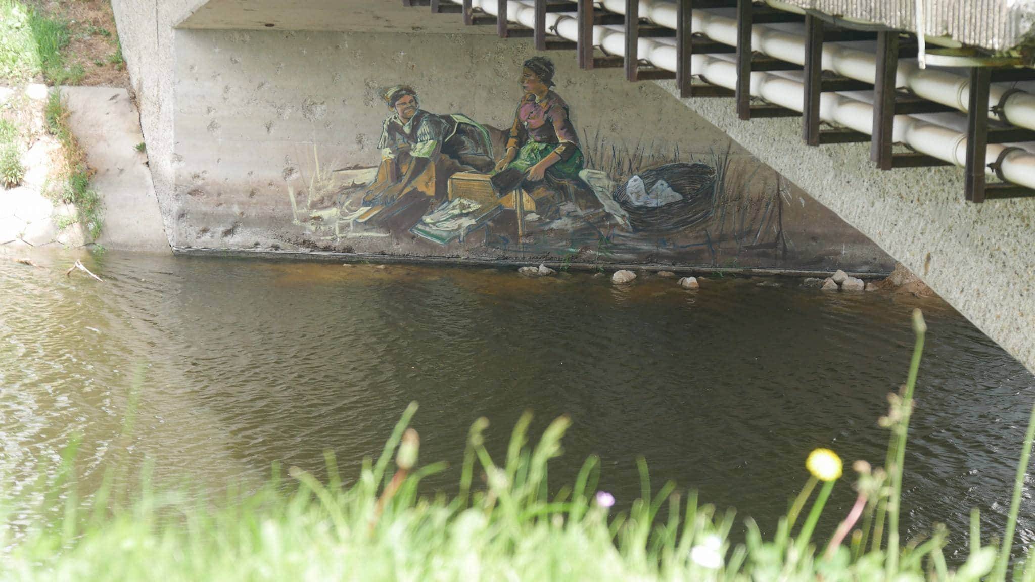 Cuboliquido (IT)&mdash;Under the bridge