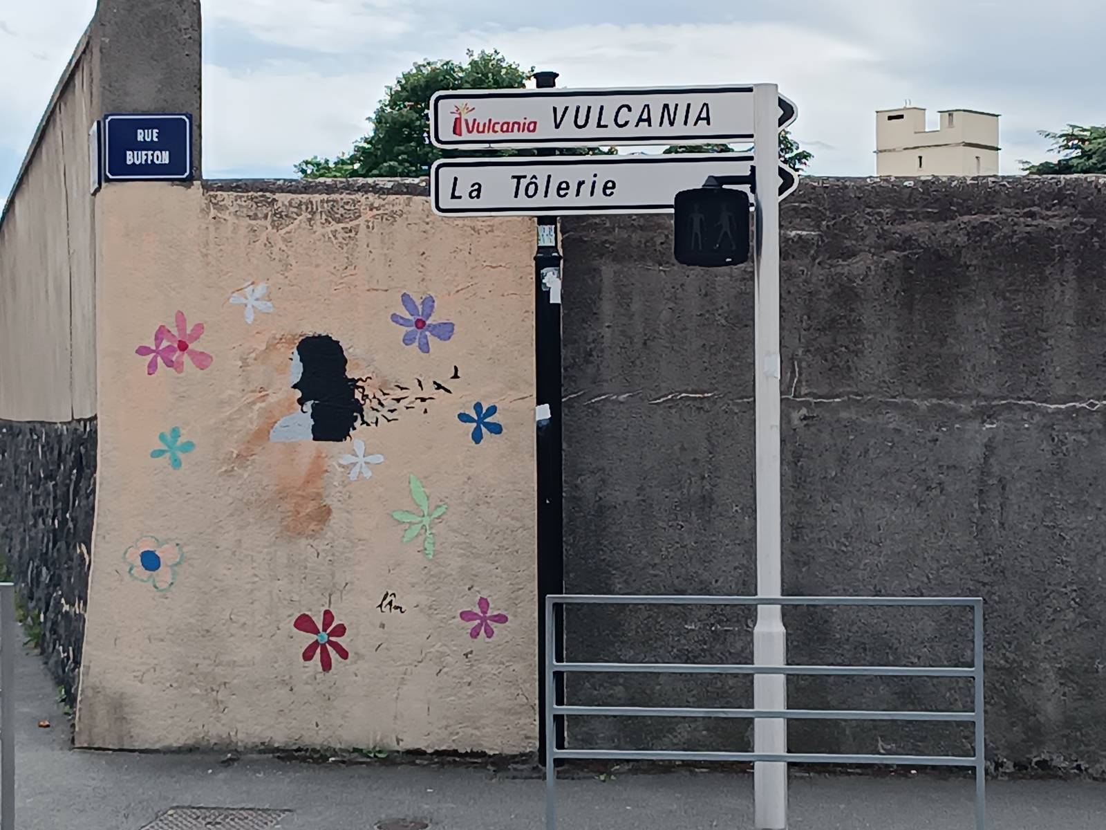 Lâm&mdash;Lam artwork