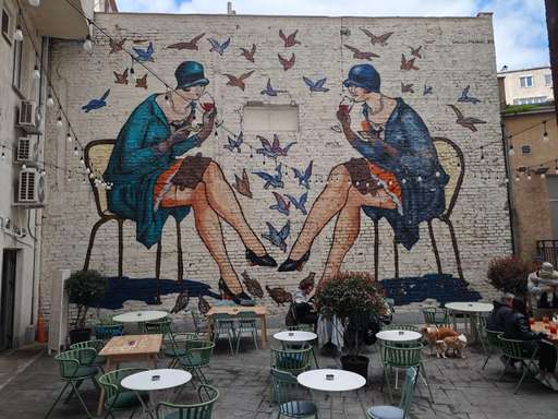 Courtyard cafe