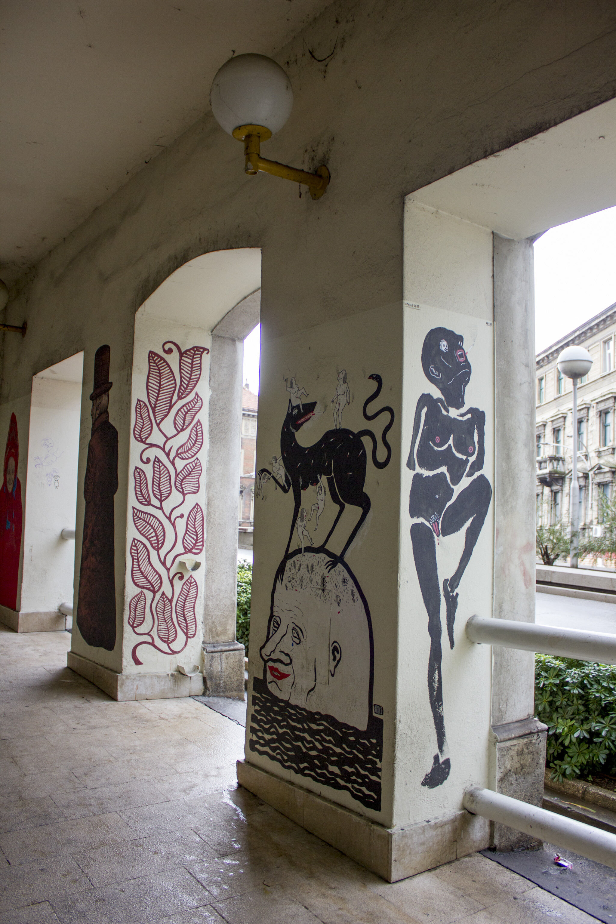 ArtuDitu, Pekmezmed, Šumski, Arya, Trash Will Smash, Džedaj, Ninja Tiger, Ojo Magico, Tifani Rubi&mdash;Abandoned shopping mall