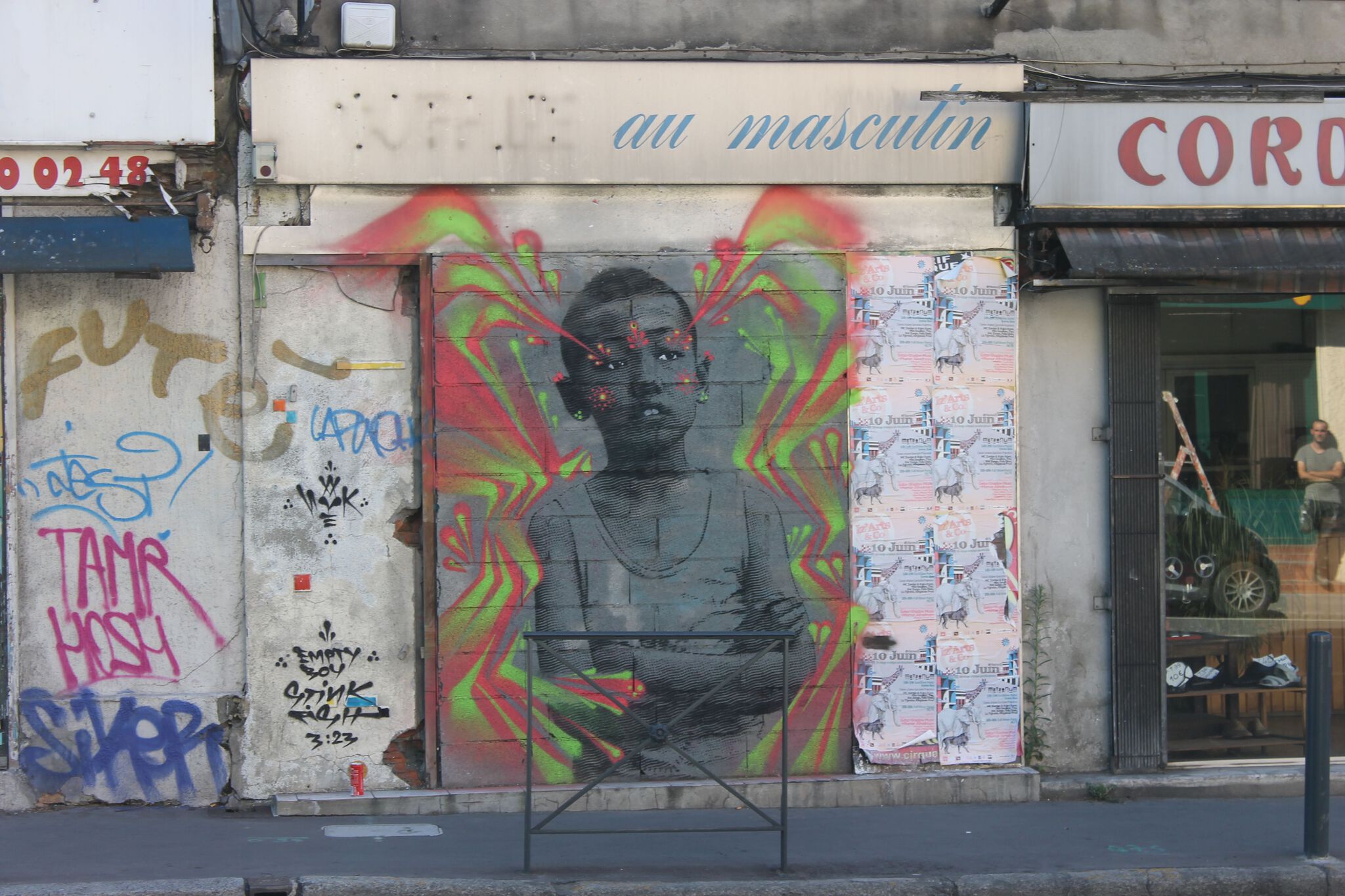 Stinkfish, Empty Boy&mdash;Paz Partout (n'est plus visible)