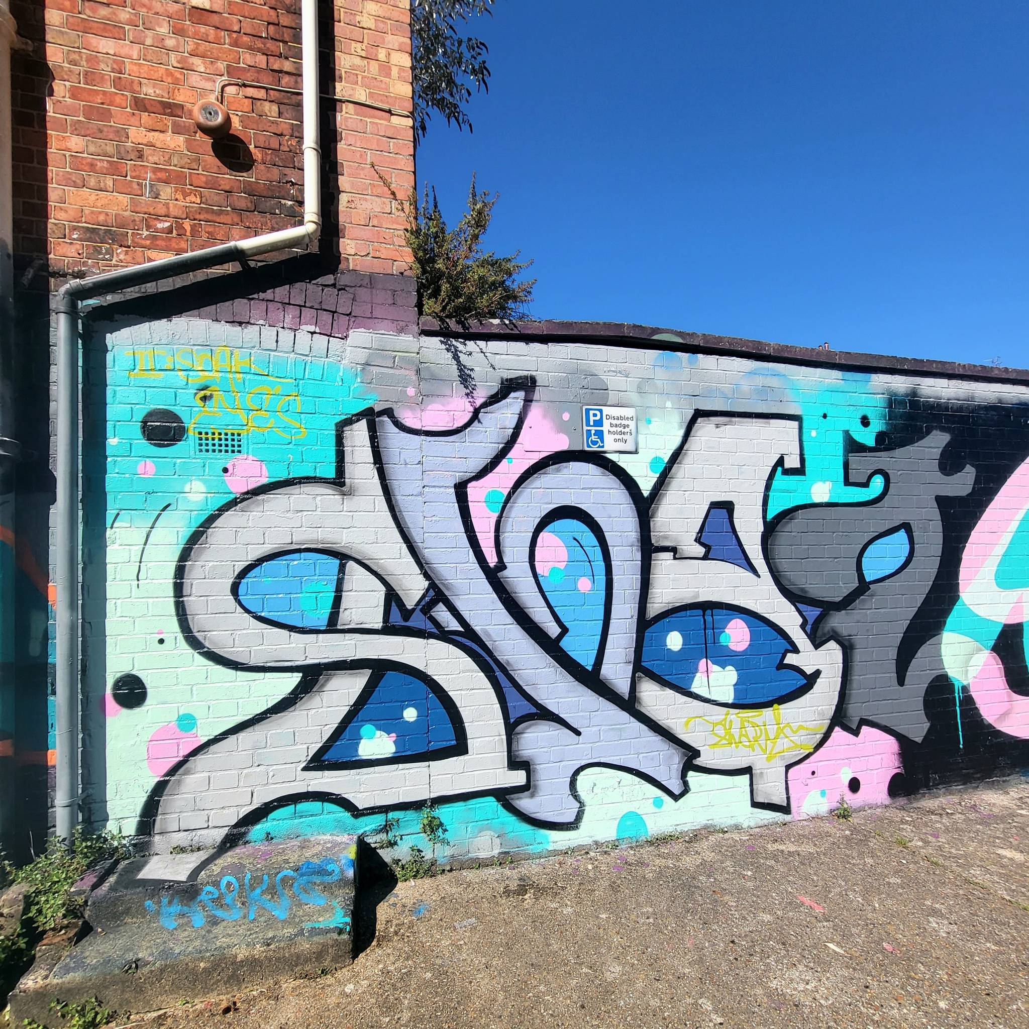 Fark, Roo Abrook, Kloth, NZIE, Sarnie, Nova, South Soak, Berk MLC, Pogo, Mistersamo, RoosArt&mdash;Southsea Ghetto (various artists)