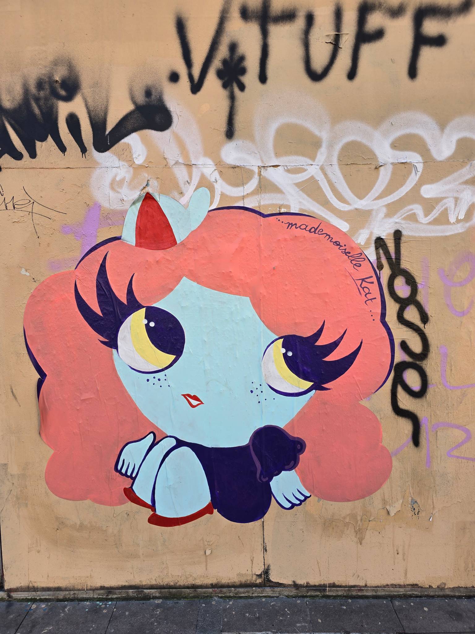 Mademoiselle Kat&mdash;Place Esquirol