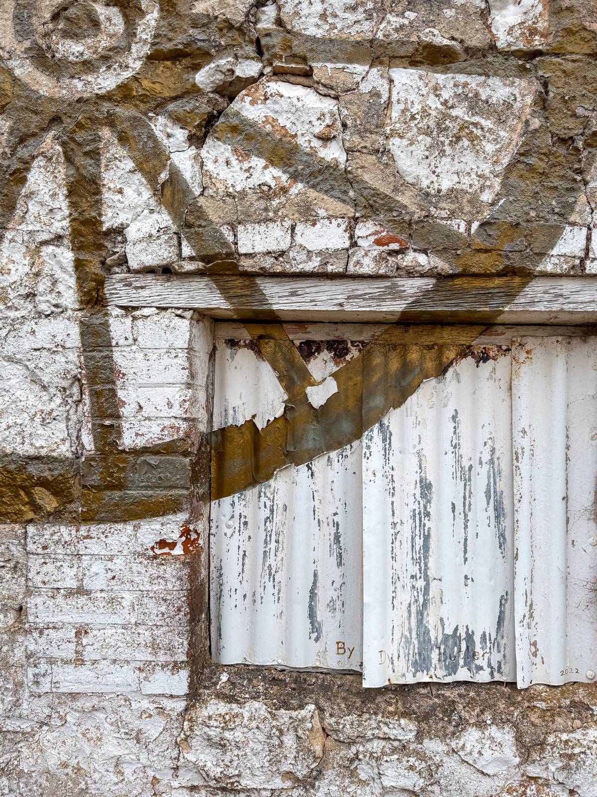 Dylan Butler&mdash;Coobowie Hotel Mural
