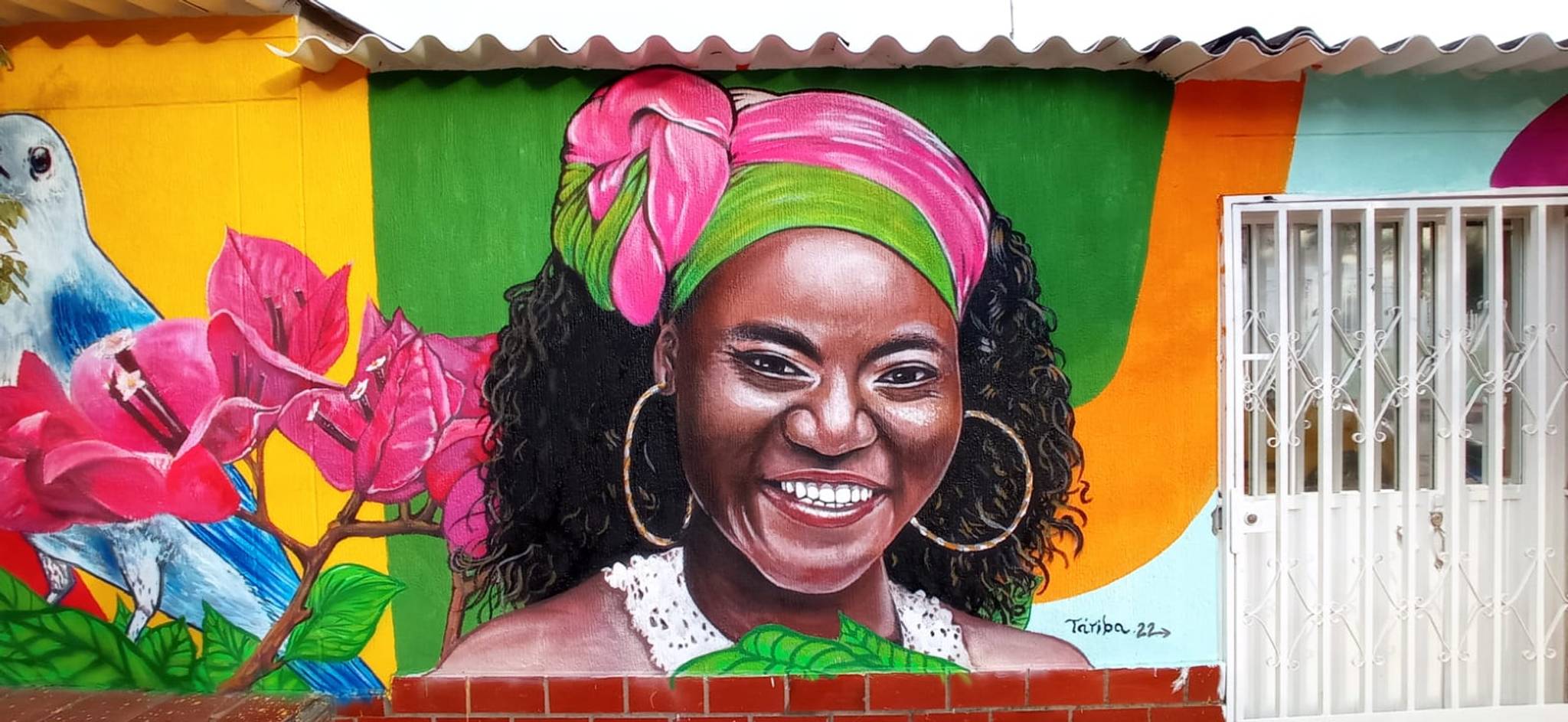 Táriba, Esquema Colectivo, Vicdarina&mdash;Africa Woman