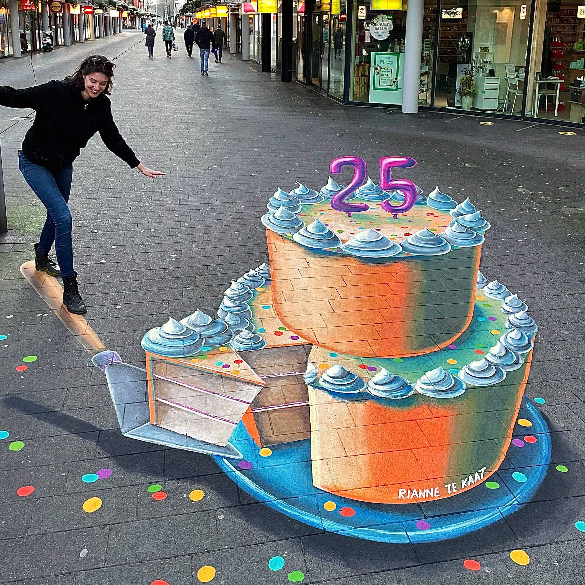 Rianne te Kaat&mdash;Anamorphic Cake