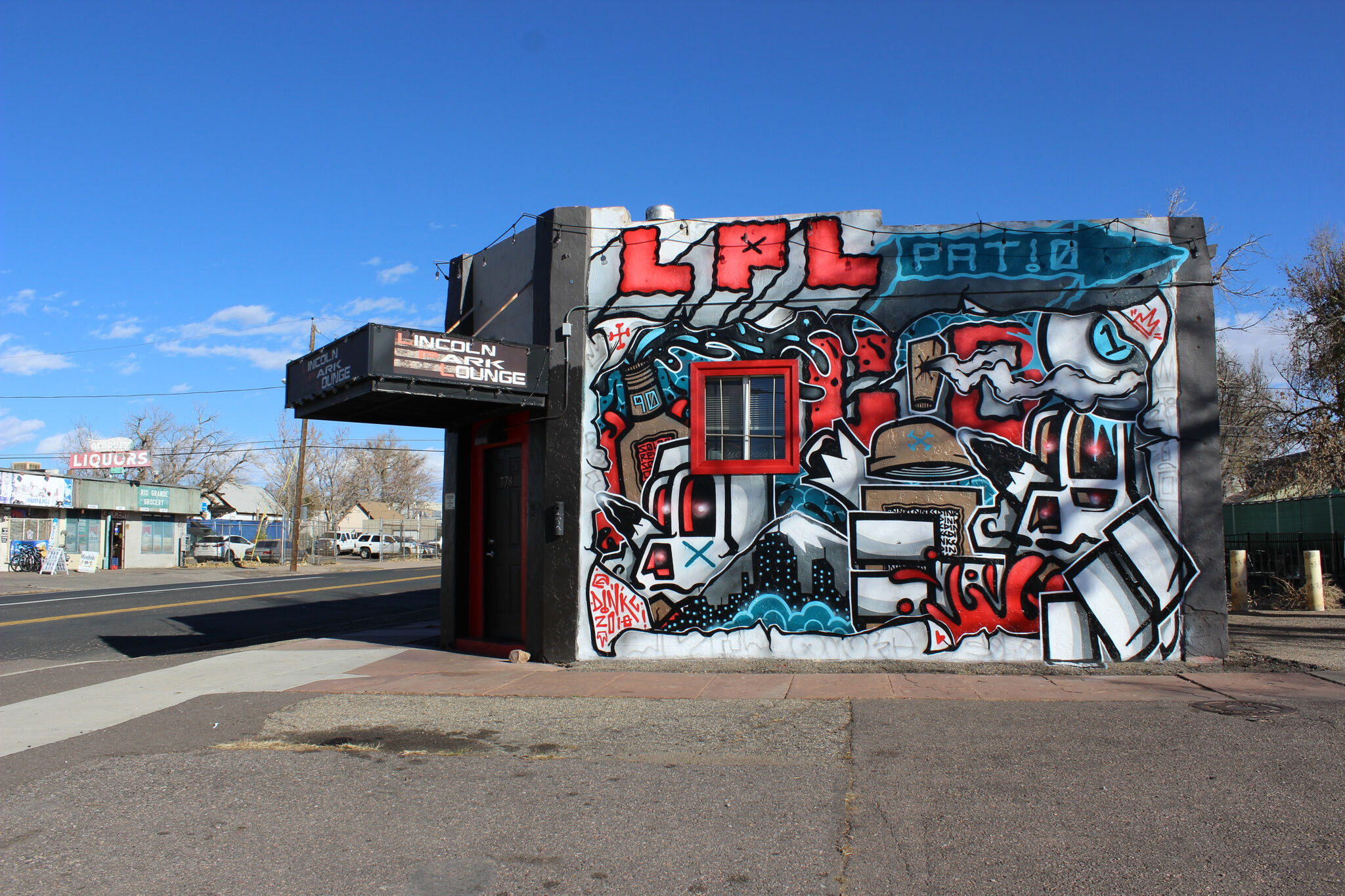 DINKC&mdash;Lincoln Park Lounge