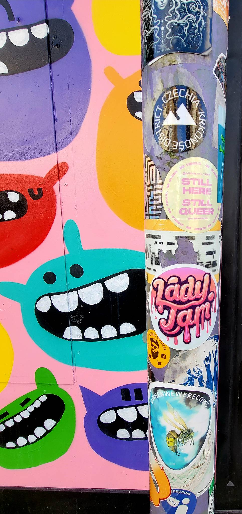 rooabrook, Koe1, Ketones6000, thisismidge, NZIE, Gary Stranger, pogo, RoosArt&mdash;Osborne Road Street Art Gallery