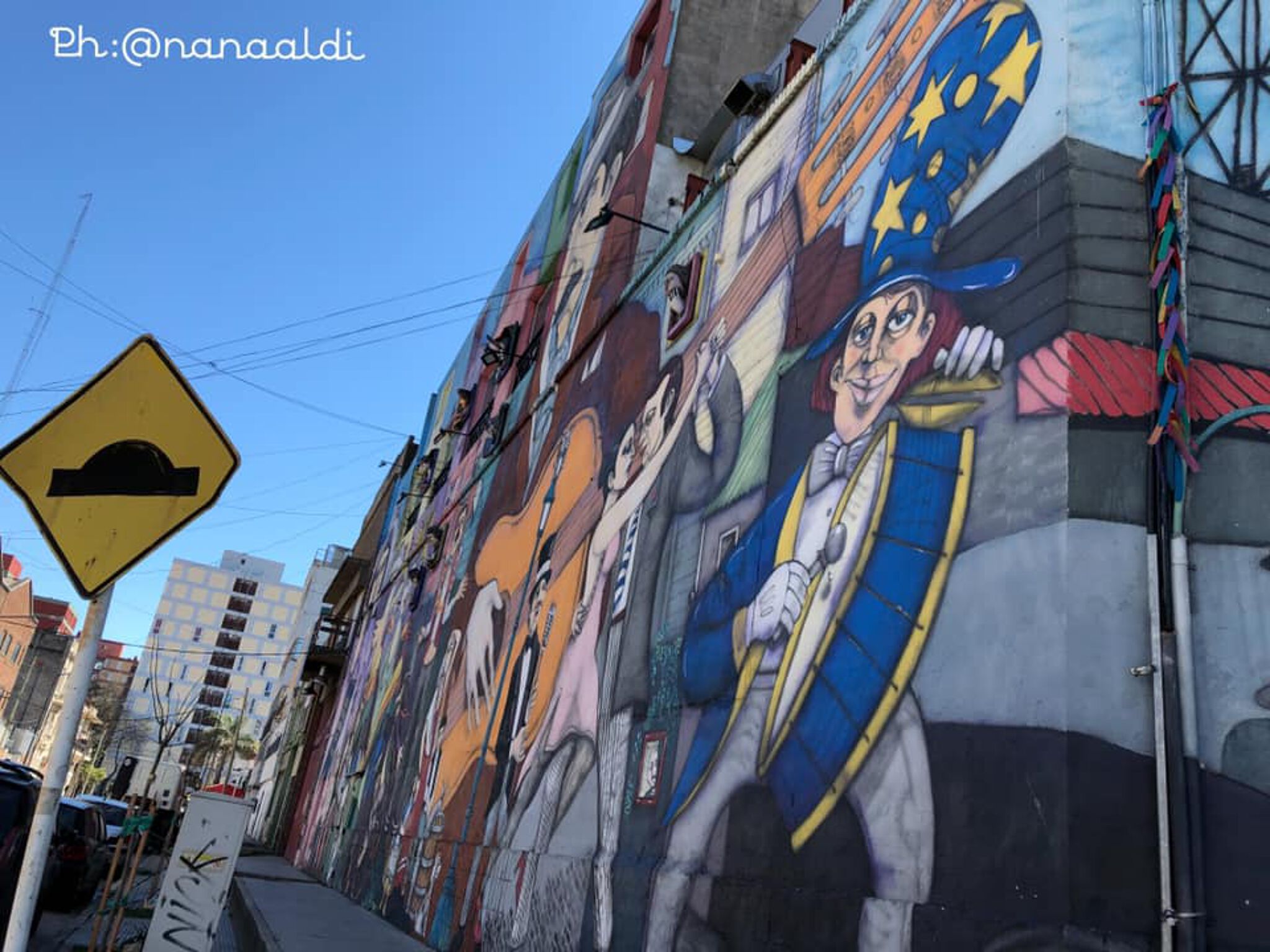 Unknown - Buenos Aires&mdash;Essence of Neigborhood