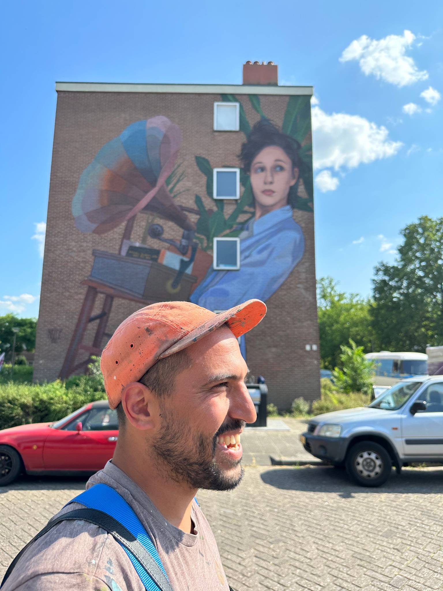 Artez&mdash;Moving Residents