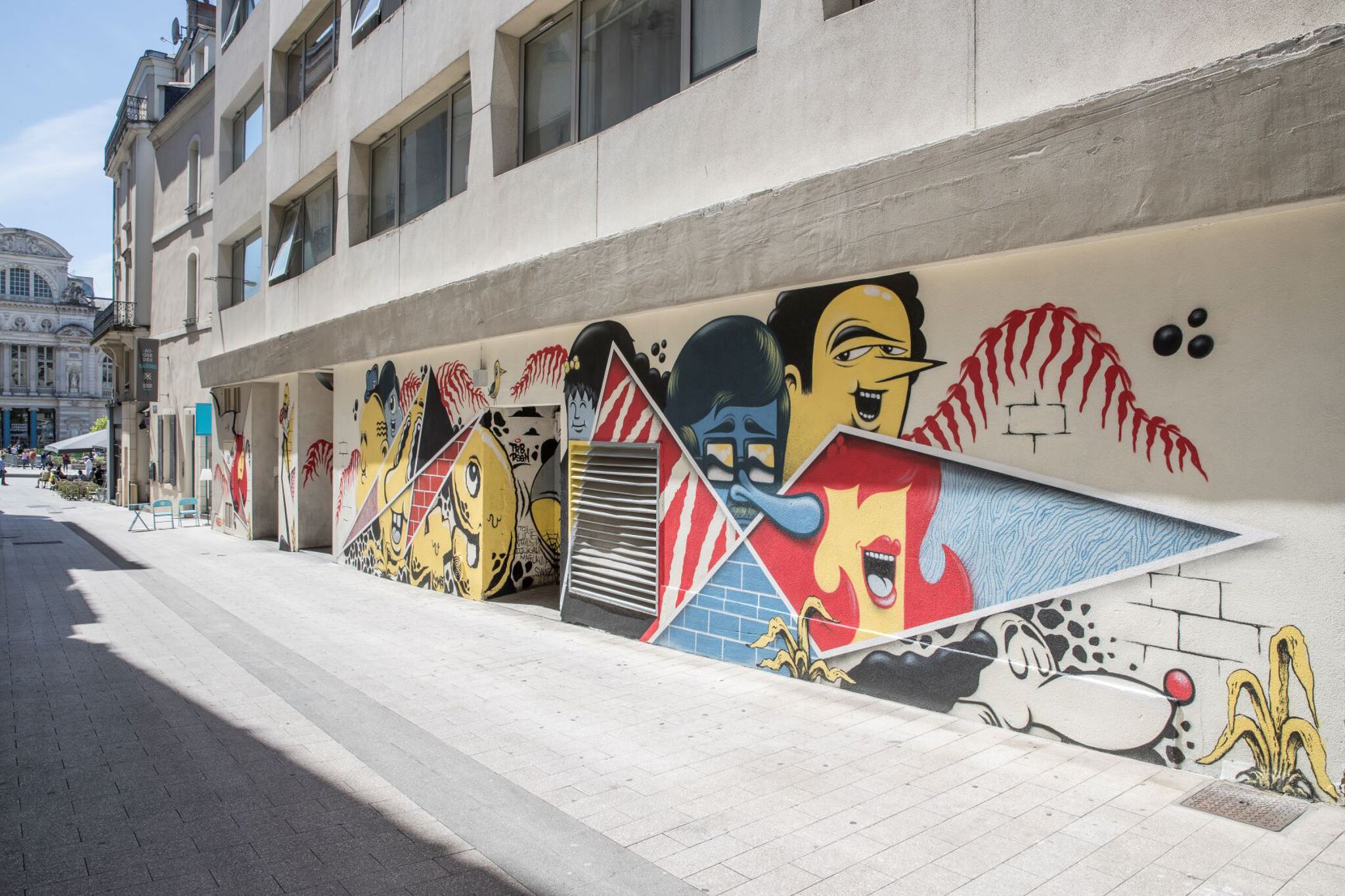 Monsieur Hobz&mdash;Les passants de la rue Cordelle