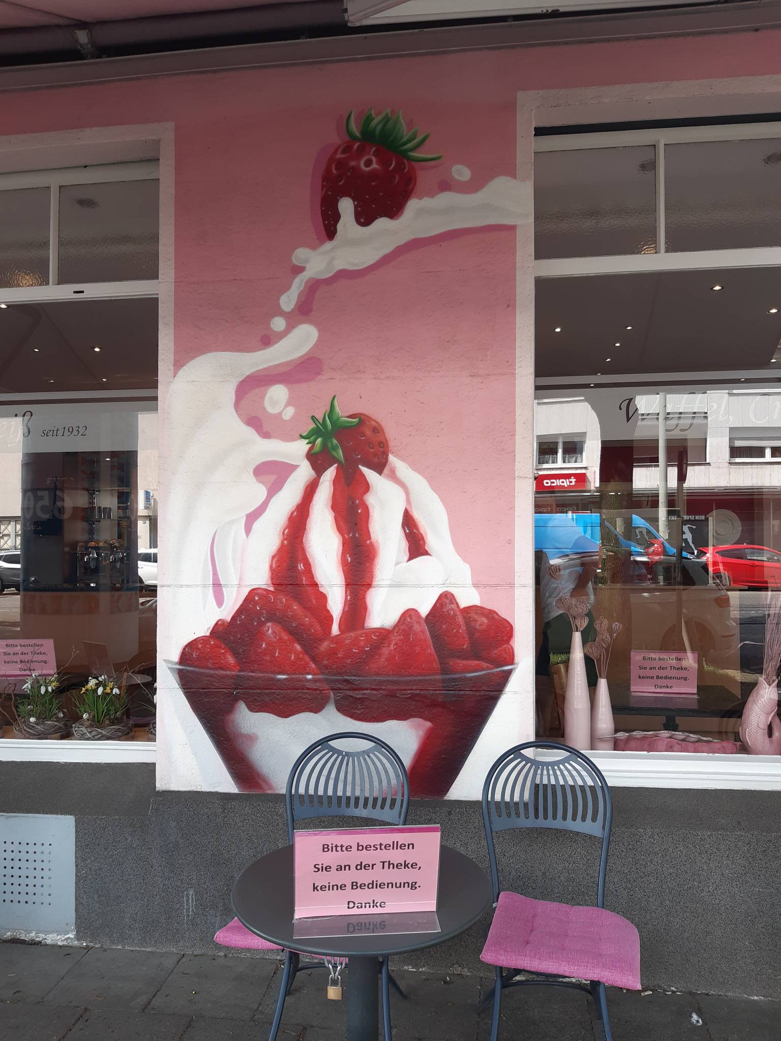 Mr. Graffiti&mdash;Ice Cream Nice Cream