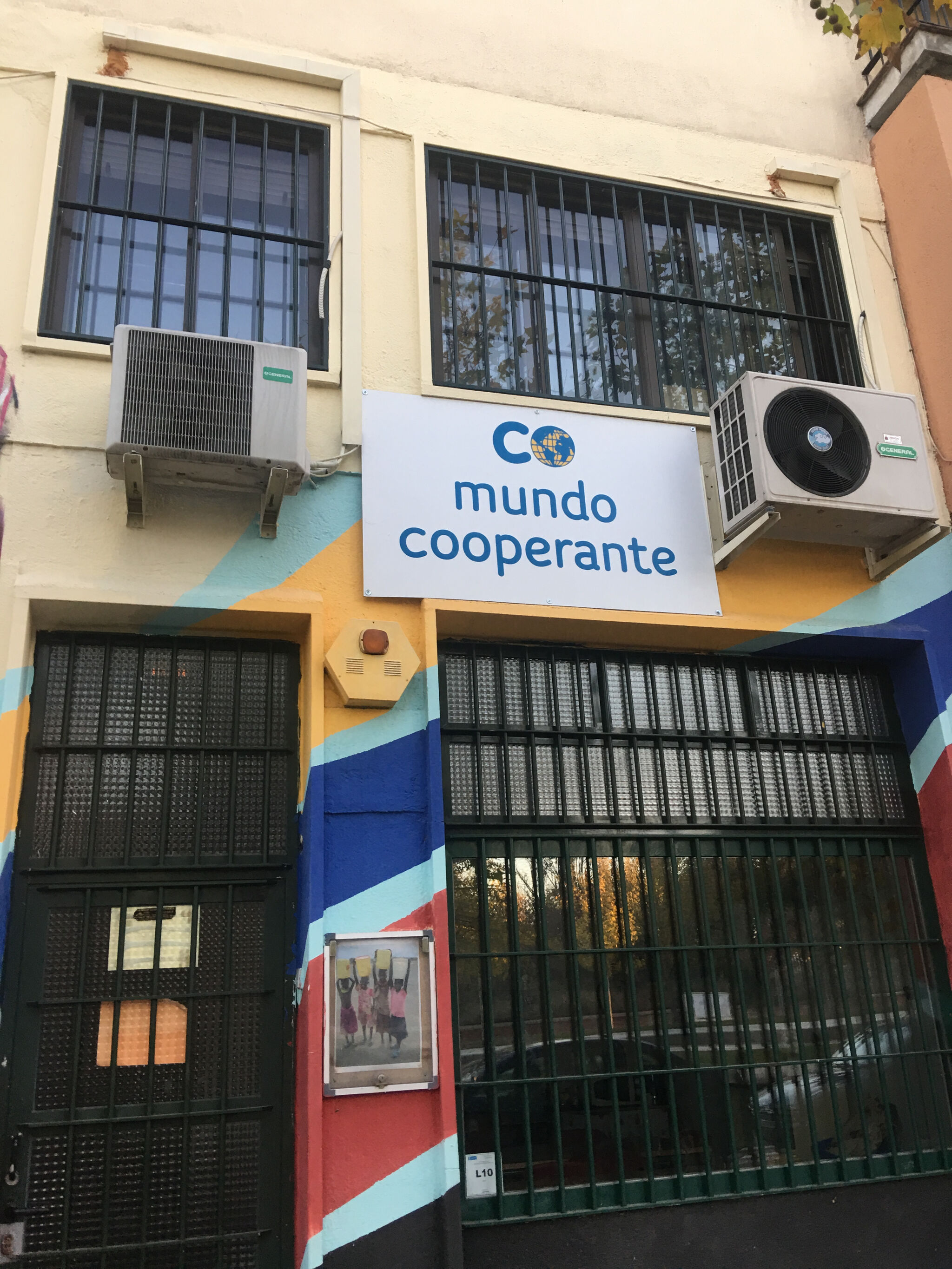 ZE Carrion&mdash;Mural for Mundo Cooperante
