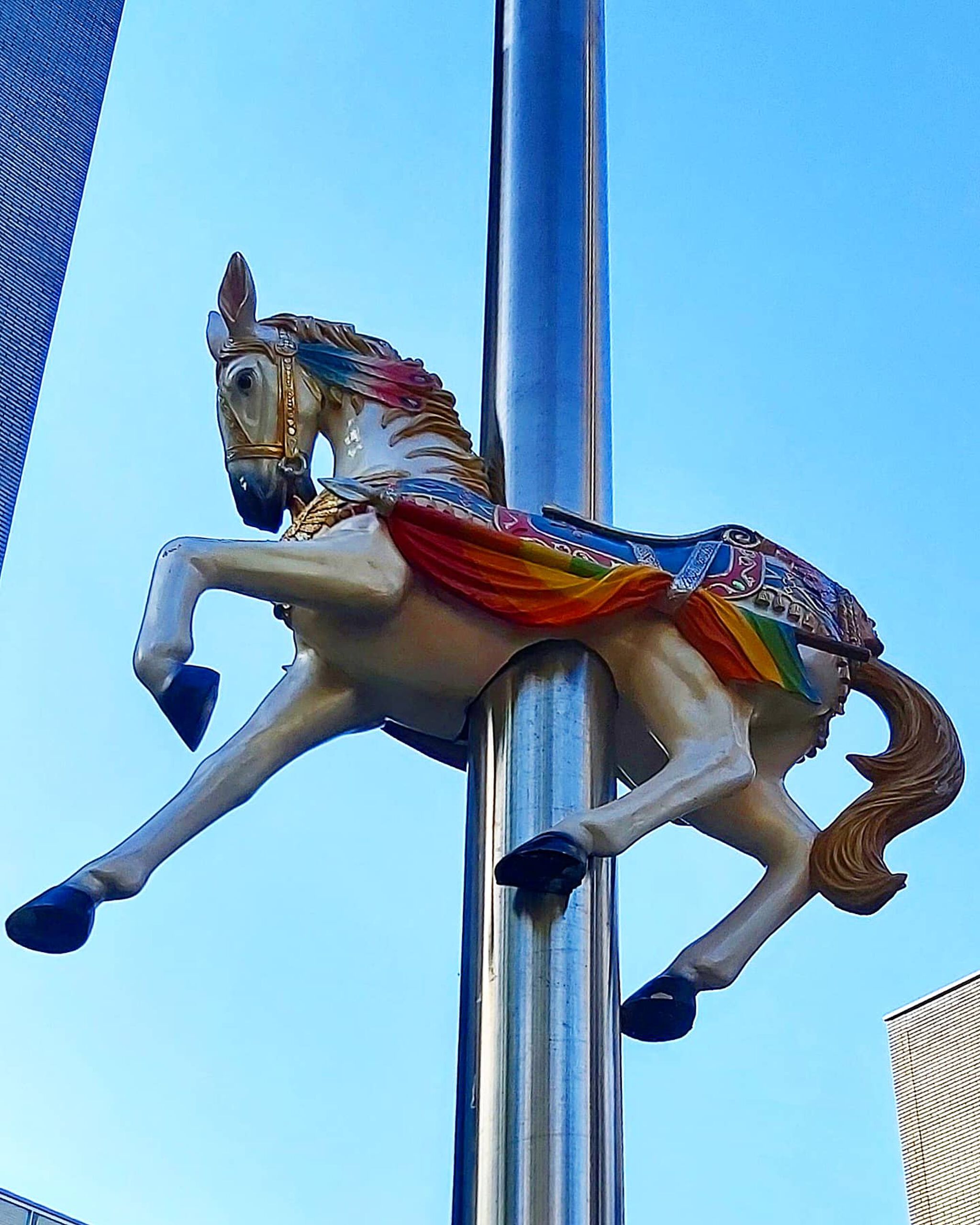 Frankey&mdash;MERRY GO LAMPPOST