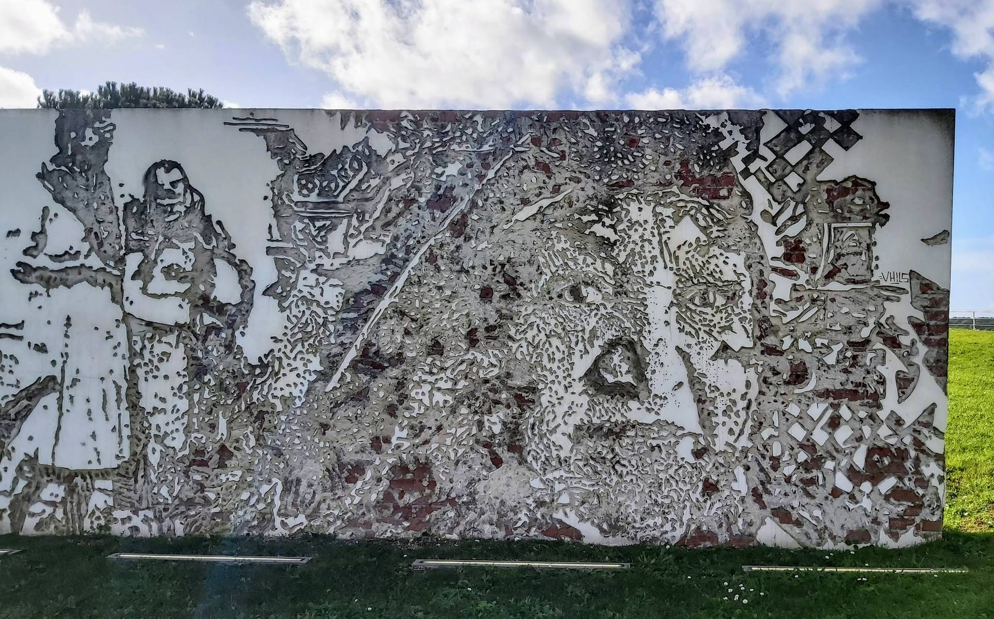 Alexandre Farto aka Vhils&mdash;Mulheres do Mar