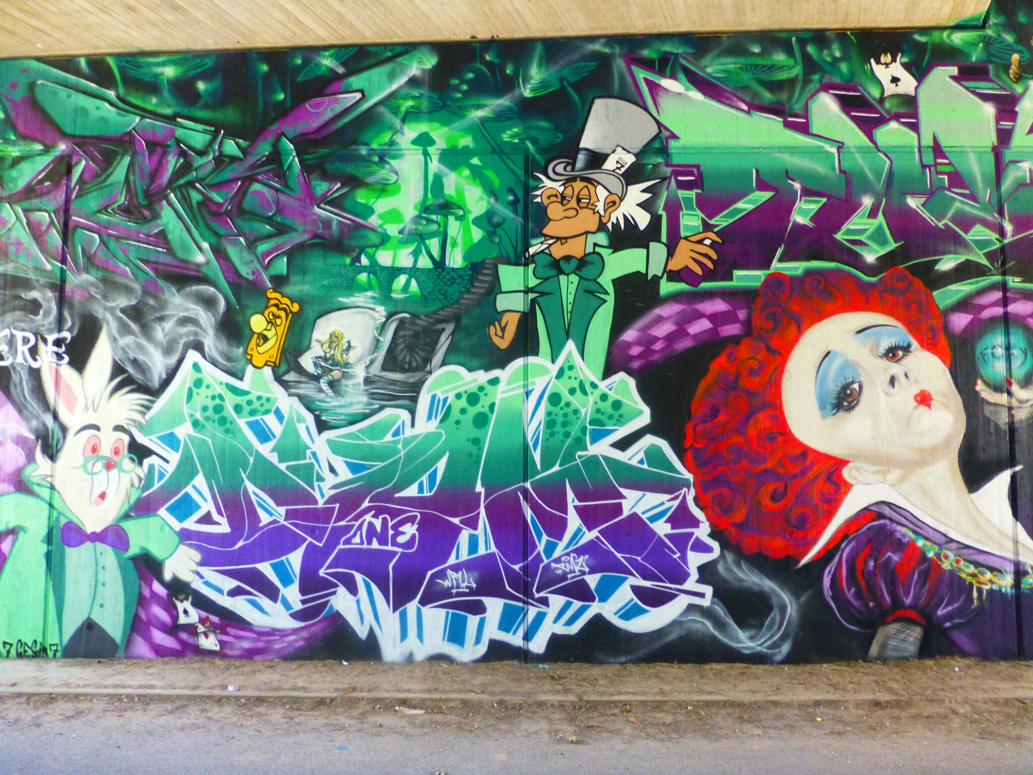 foxs_lair76 (Ger), slifoduif (GER), 7cesa7 (GER), Mr.Pilz, frankdrebin_spezialeinheit (GER), steven_macschwarzendiesel (GER), damone_wrl_pmz (GER), Lucky 7 Crew (GER)&mdash;We are all mad here!