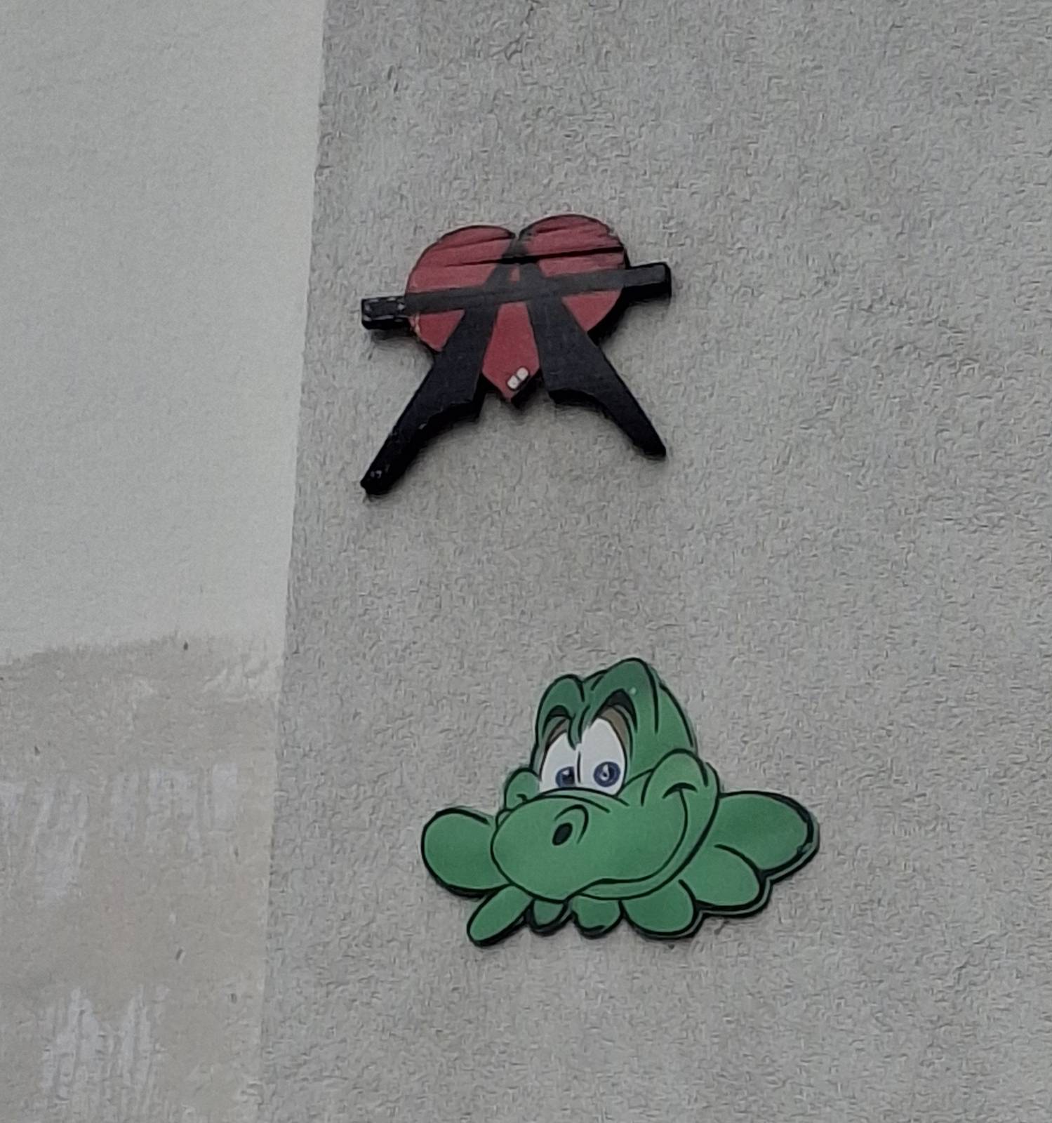 A2, GZUP_streetart&mdash;Heart and Octopus