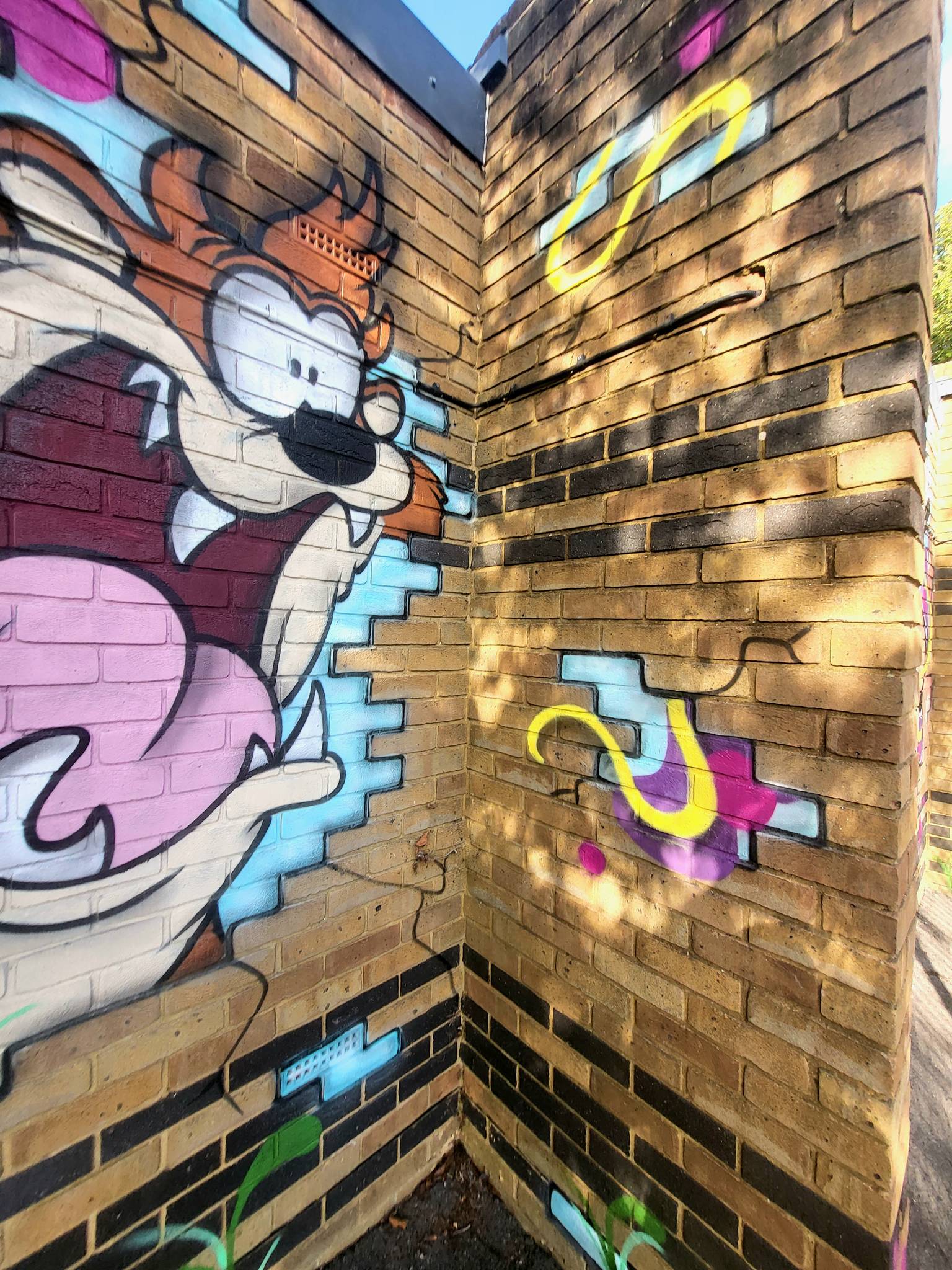 Nol, Mark Kellett Art, Curtis Creations, VaneMG, South Soak, Various Artists&mdash;Unamed - Central Street